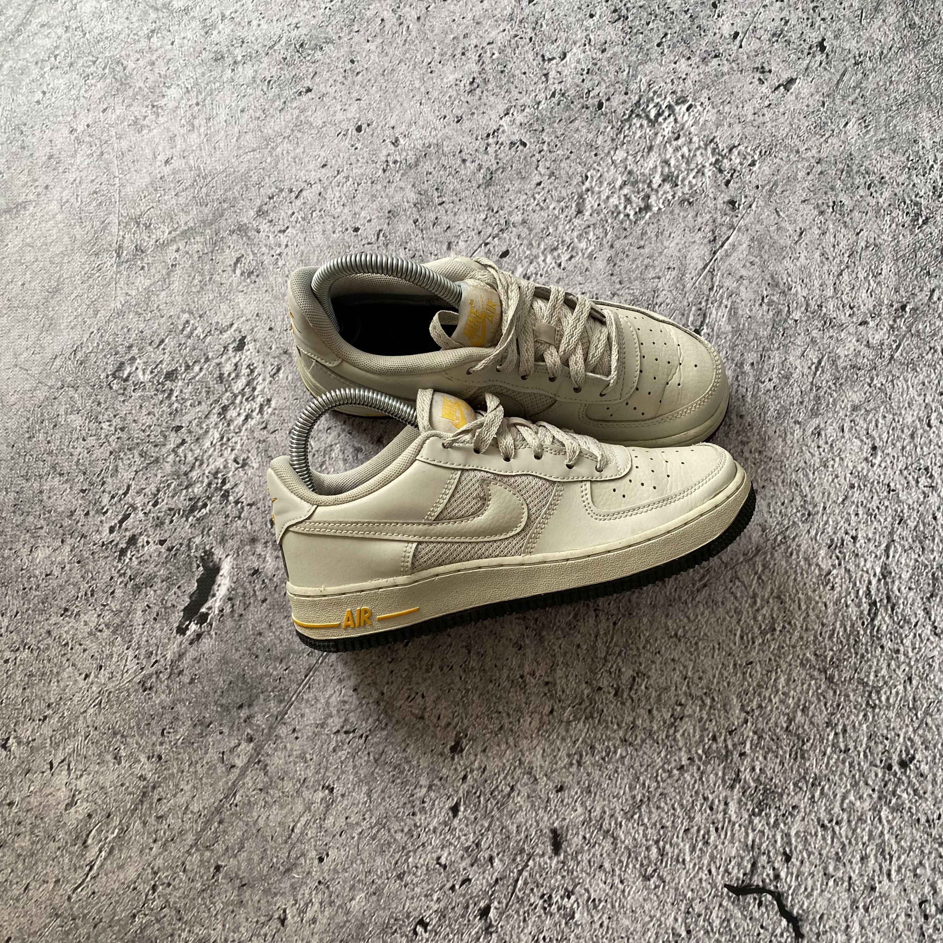 Nike Nike Air Force 1 GS Size 36 Size US 4 / IT 34 - 1 Thumbnail