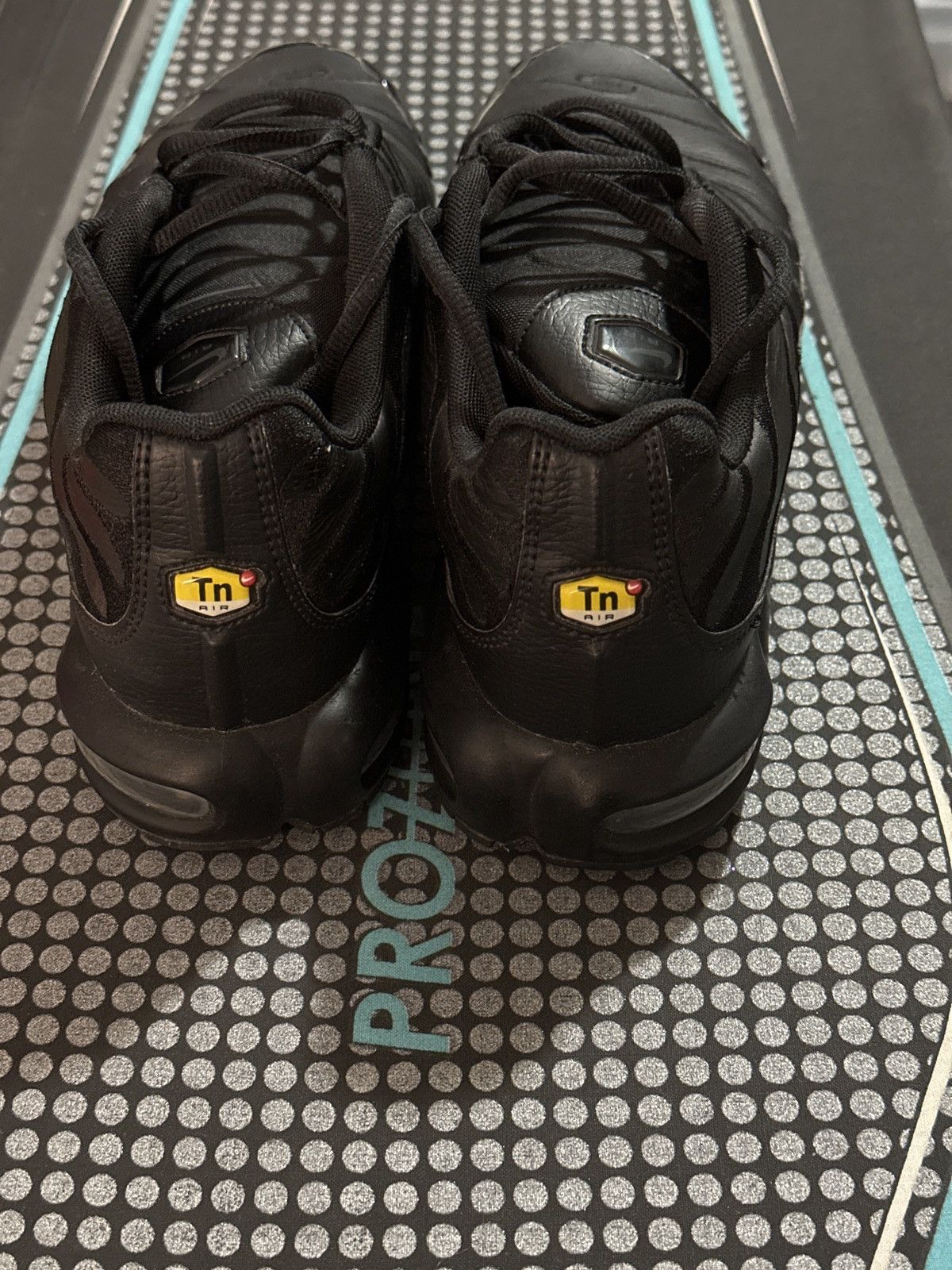 Nike Air max TN Plus leather Size US 11.5 / EU 44-45 - 4 Thumbnail