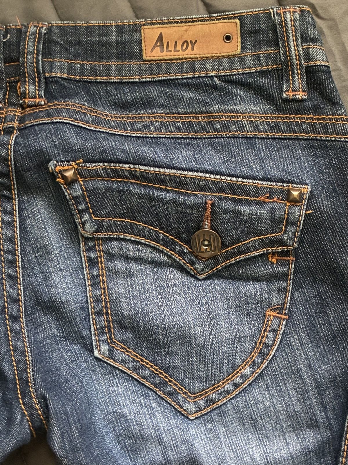 Other Early 2000s Dark Wash Alloy Brand Low-rise Boot cut Jeans Size 37" - 5 Thumbnail