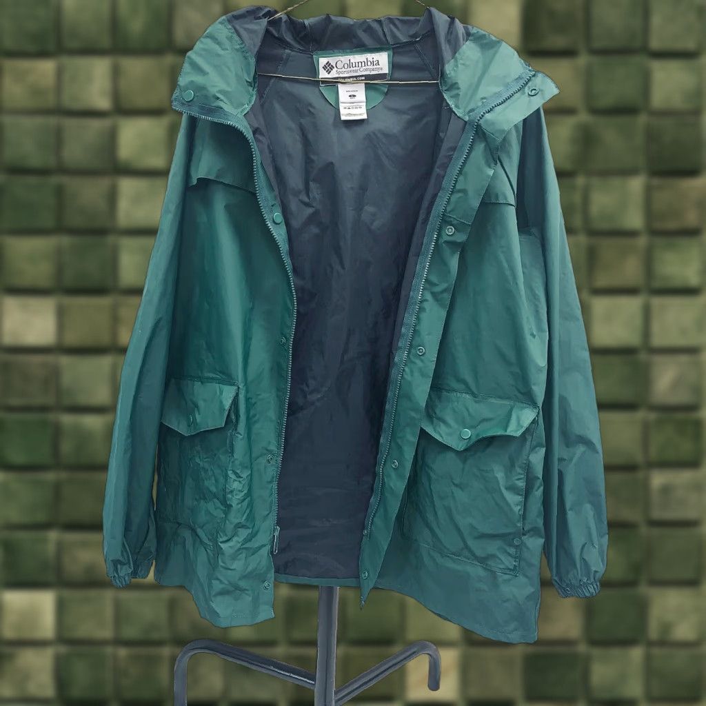 Vintage VINTAGE Columbia Sportswear PolyvinylChloride Shell Nylon Interior Coat Large Green Windbreaker Jacket Mens Size L / US 10 / IT 46 - 1 Thumbnail