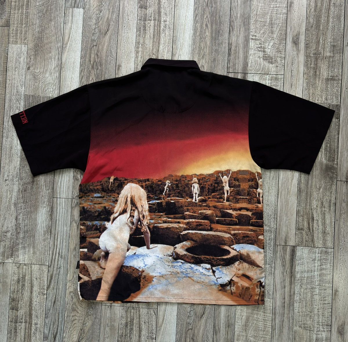 Band Tees Led Zeppelin Houses of the Holy 2003 Vintage Shirt Size US XL / EU 56 / 4 - 11 Thumbnail
