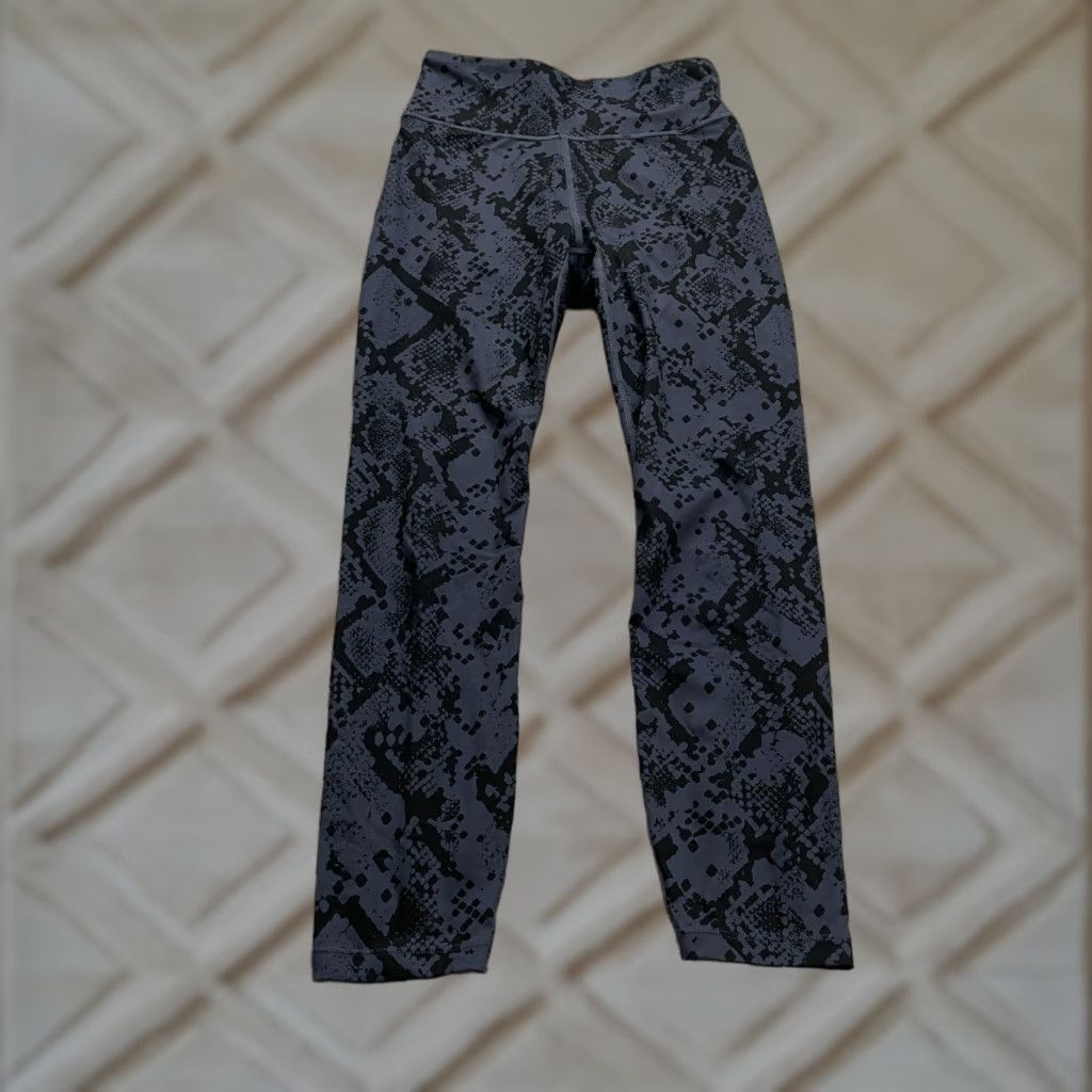 Skin JoyLab Leggings Womens XS Blue Snake Skin Pocket Compression Athletic 24x24"} Size 26" / US 2 / IT 38 - 1 Thumbnail