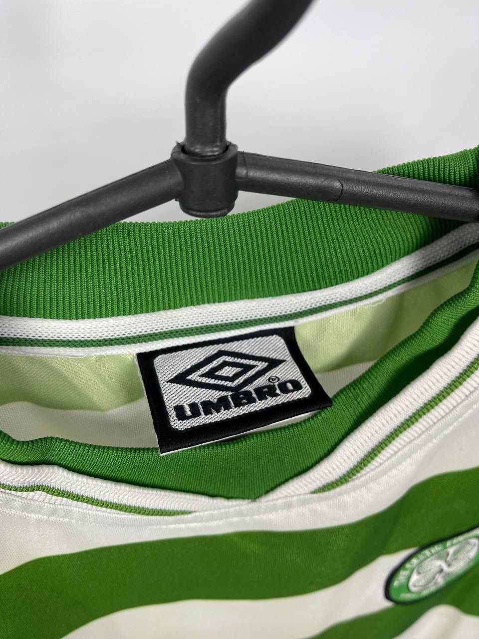 Umbro Celtic Home football shirt 2001 Soccer Umbro Jersey Size XL Size US XL / EU 56 / 4 - 4 Thumbnail
