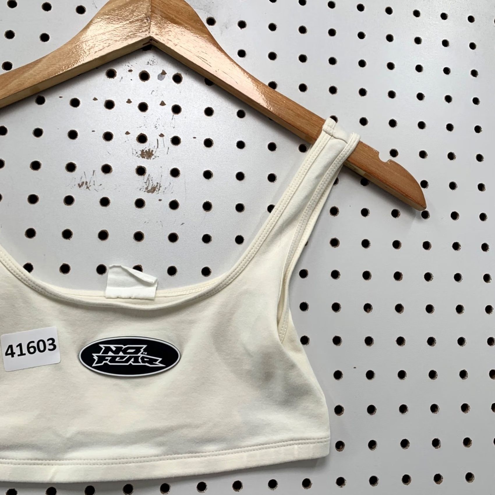 No Fear NO Fear Crop Tank Top Womens XS White Logo Y2K Tank XS Womens White No Fear Crop Tank Top Size XS / US 0-2 / IT 36-38 - 4 Thumbnail