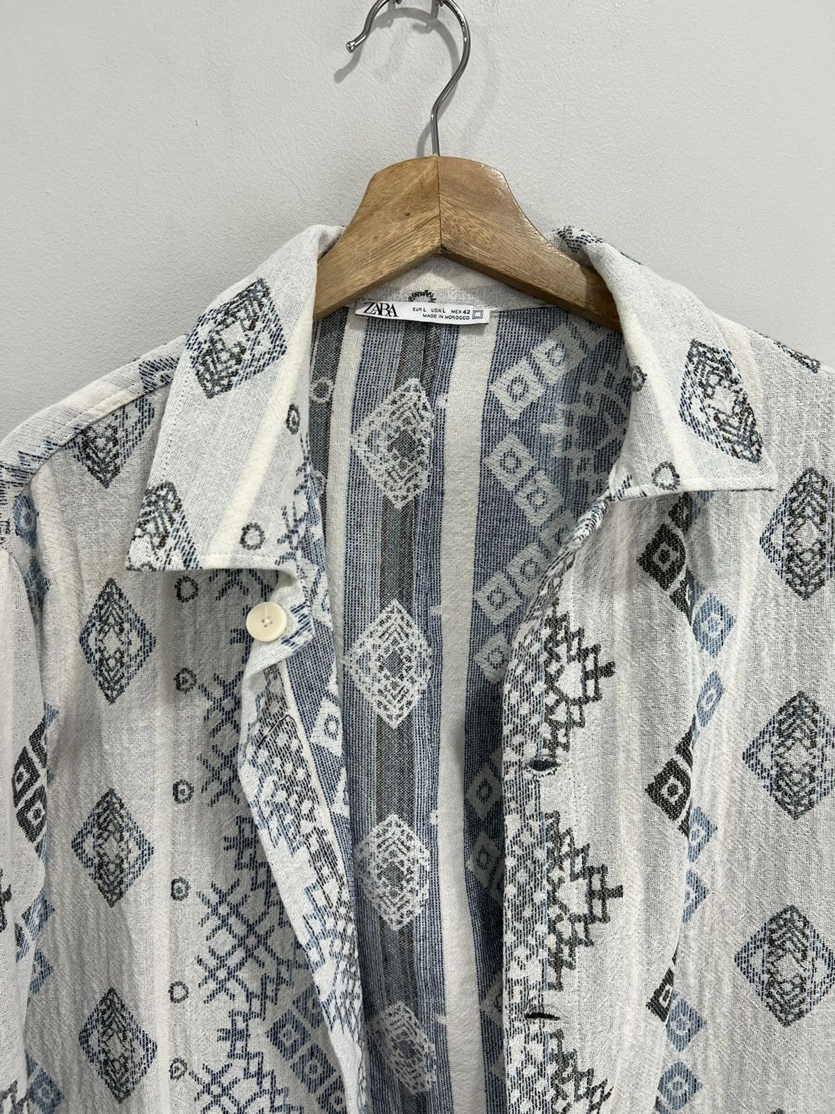 Zara Zara Aztec Print Button Up Shirt white Size US L / EU 52-54 / 3 - 5 Thumbnail