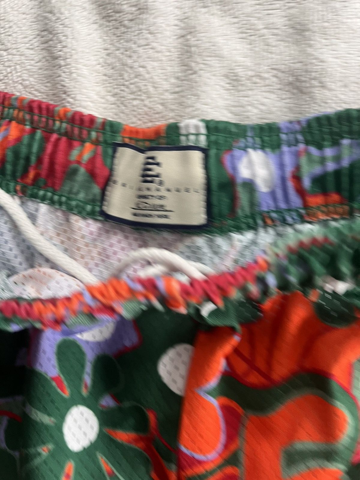 Eric Emanuel Eric Emanuel floral shorts Size US 32 / EU 48 - 4 Thumbnail