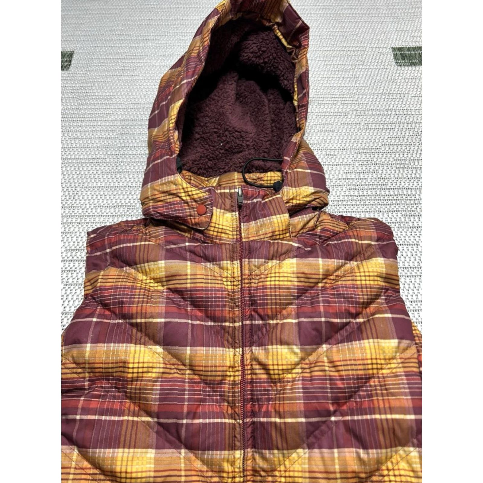 Patagonia Patagonia Down With It Vest Womens Medium Red Headlands Plaid Hooded Insulated Size M / US 6-8 / IT 42-44 - 3 Thumbnail