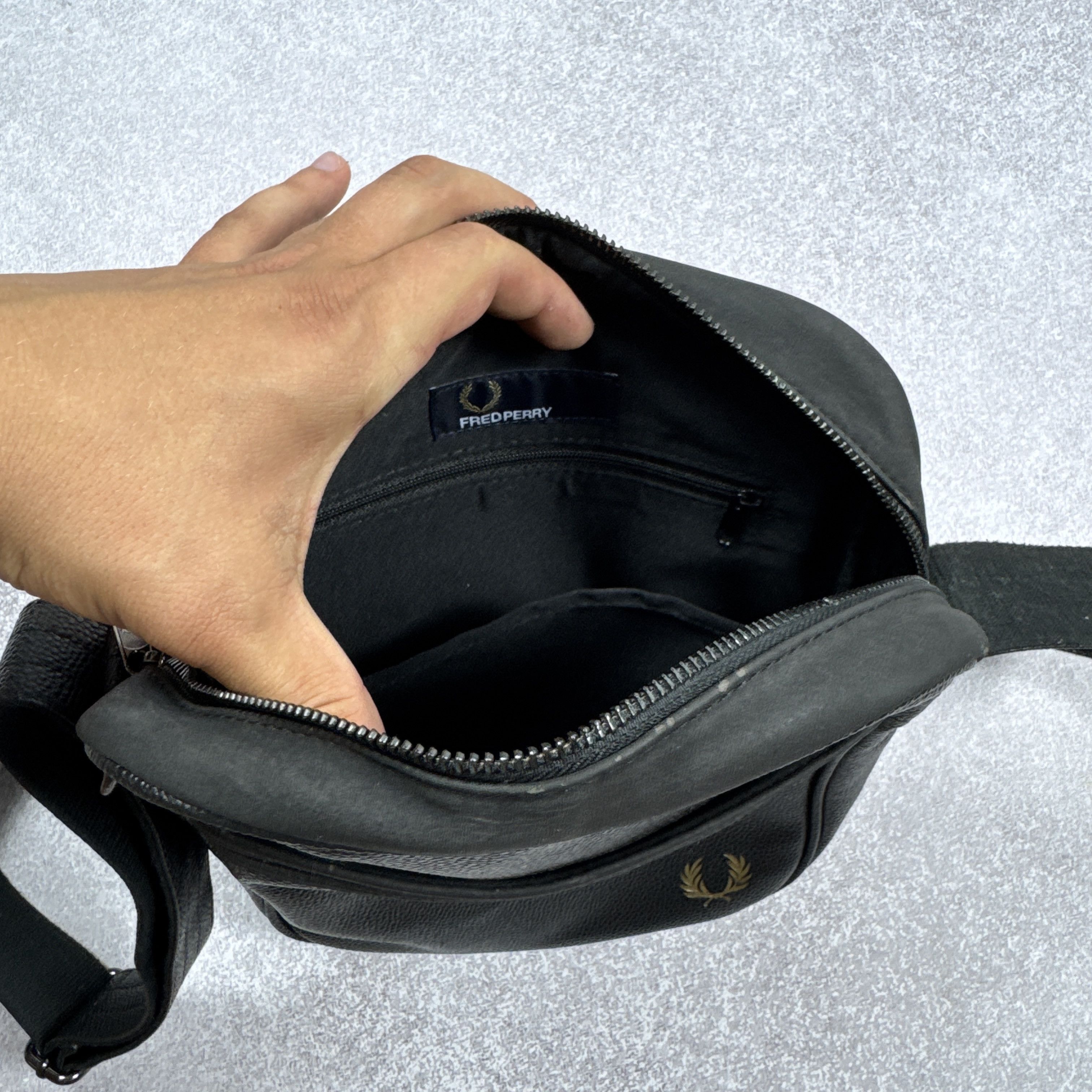 Fred Perry Fred Perry Black Leather Big Size Messenger Bag Size ONE SIZE - 9 Thumbnail