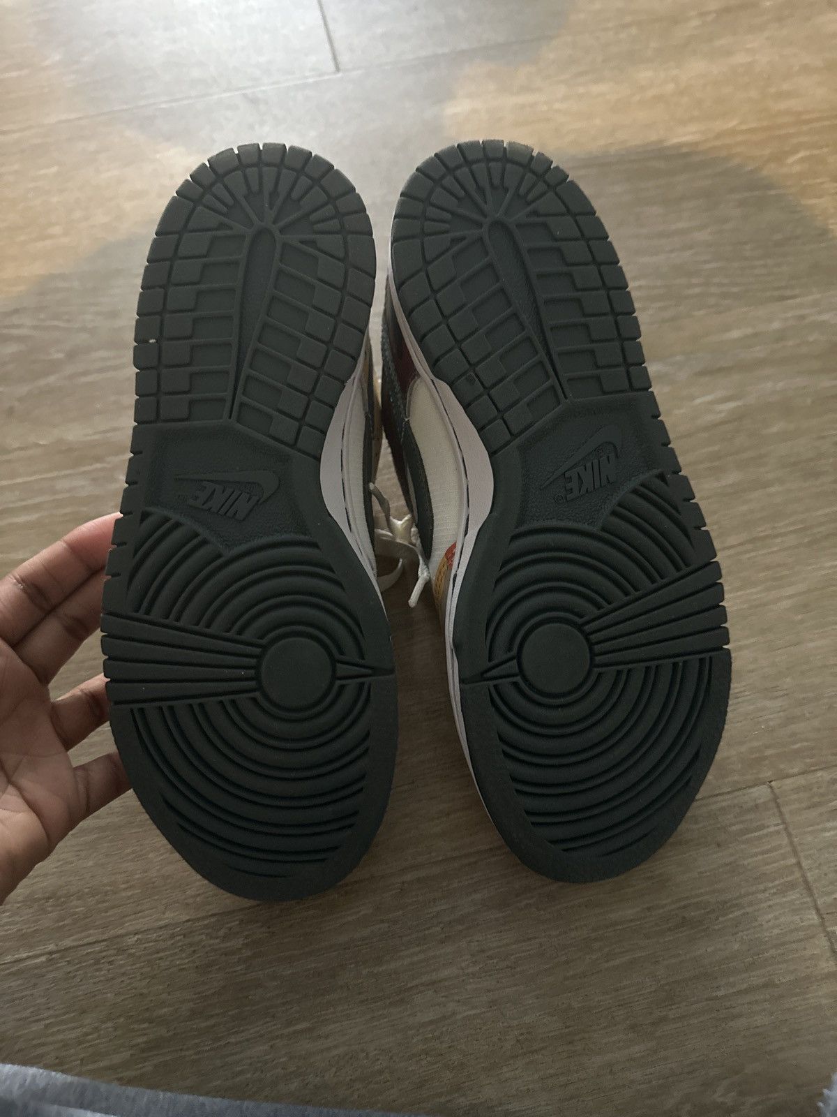 Nike Nike dunk low SE (GS) Size US 4 / IT 34 - 3 Thumbnail