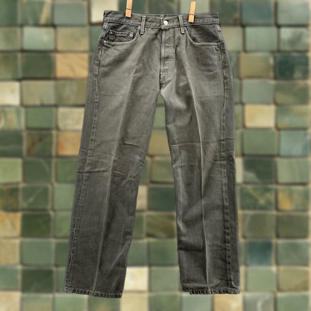 Levi's VTG Levi's 501 XX Jeans Men 32x30 Button Fly Straight Streetwear Vintage 90s Western USA Cowboy Workwear Mens Size US 32 / EU 48 - 1 Thumbnail