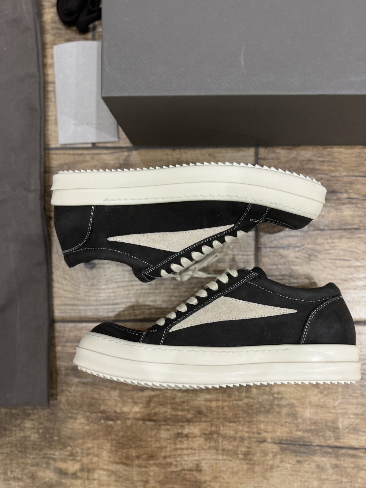 Rick Owens Rick ownes vintage snks Size US 7 / EU 40 - 2 Thumbnail