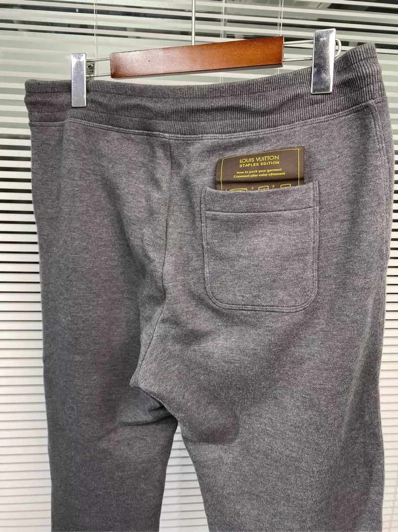 Louis Vuitton LOUIS VUITTON size m Drawstring leggings sweatpants 2504-N Size US 30 / EU 46 - 6 Thumbnail