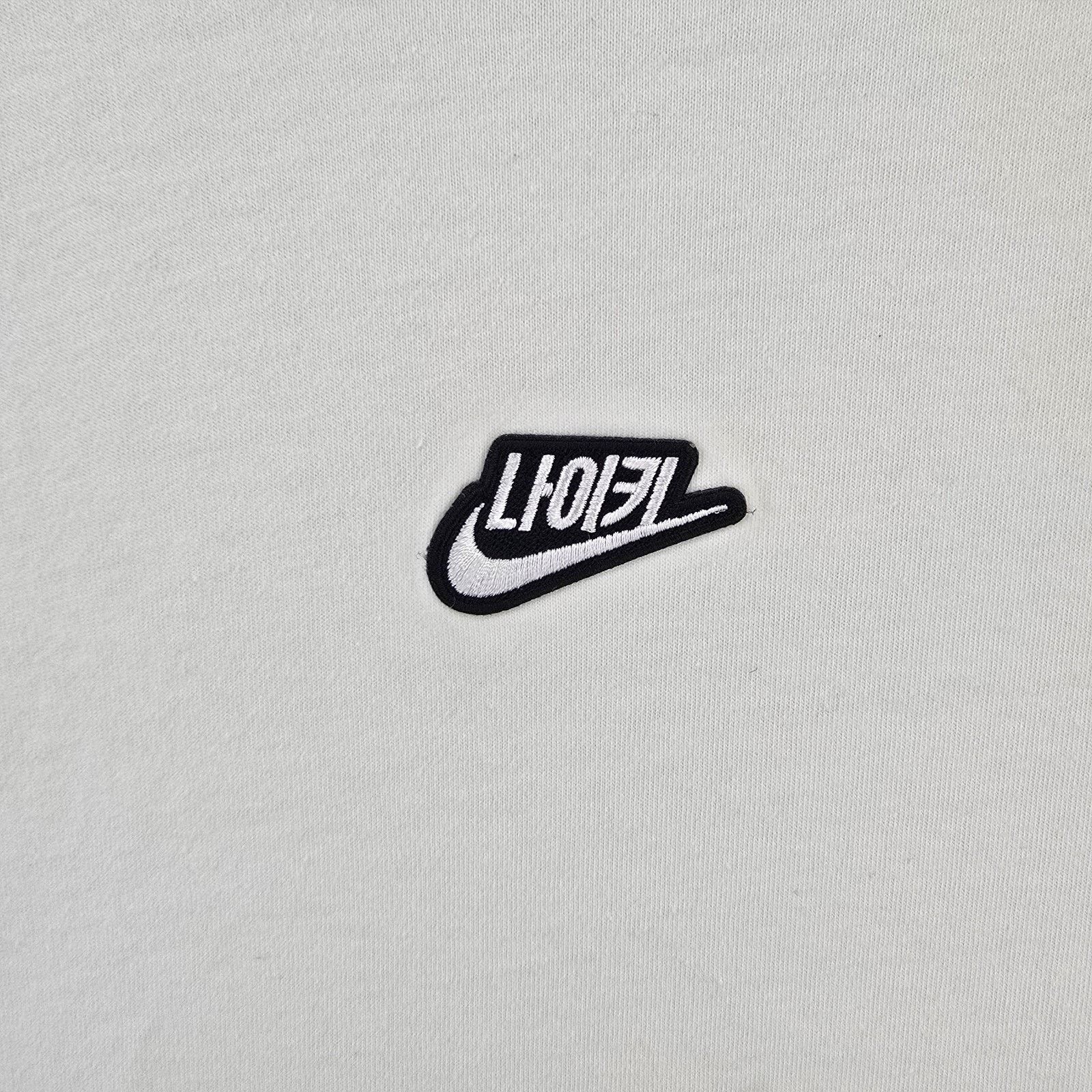 Nike Nike Seoul Run Club Shirt Mens XL White NRC Center Swoosh Size US XL / EU 56 / 4 - 3 Thumbnail