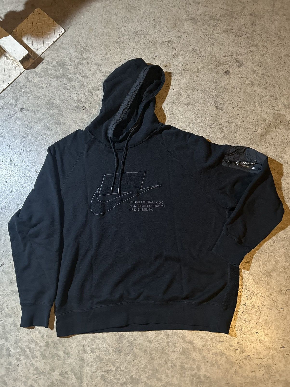 Nike rally futura logo hoodie best sale