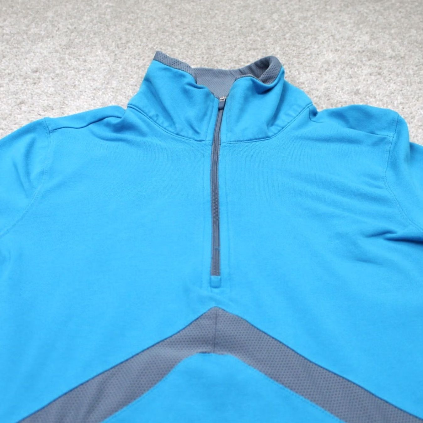 Nike Nike Element Running Sweatshirt Mens Medium Blue 1/2 Zip Long Sleeve Pullover Size M / US 6-8 / IT 42-44 - 4 Thumbnail