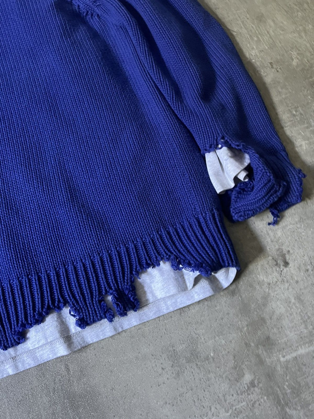 Balenciaga Balenciaga F/W 21 Political Campaign distressed sweater Size US S / EU 44-46 / 1 - 4 Thumbnail