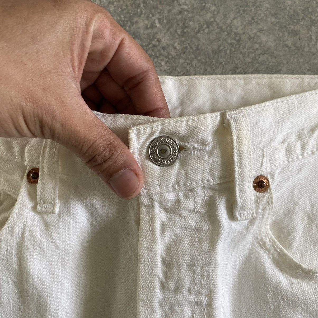 Levi's Size 30x34 Vintage 2004 Levi’s 501 Off White Denim Jeans Size US 30 / EU 46 - 7 Thumbnail