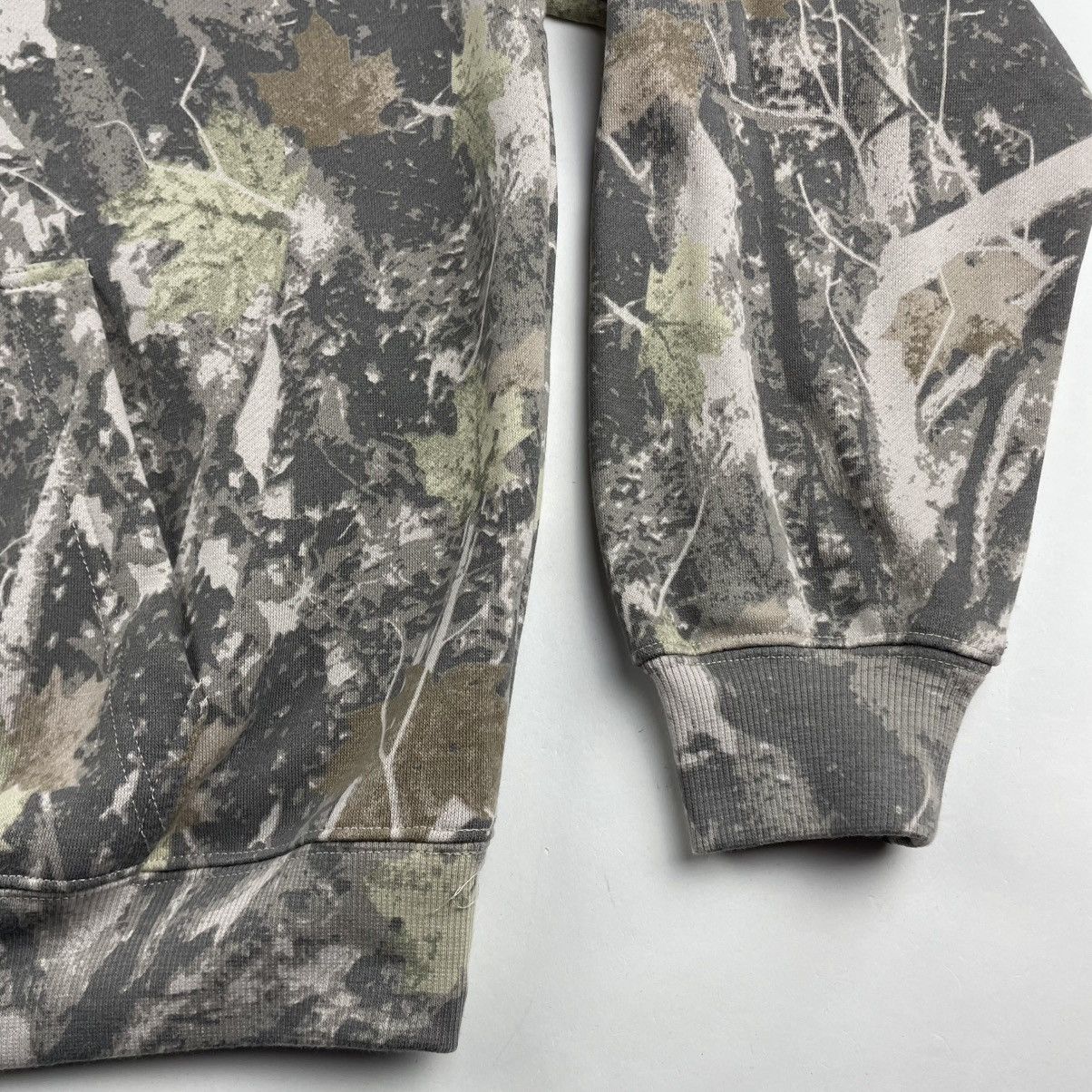 Formula 1 Formula 1 Hoodie Men Size XL Racing Sweater Camo Chenille Size US XL / EU 56 / 4 - 2 Thumbnail