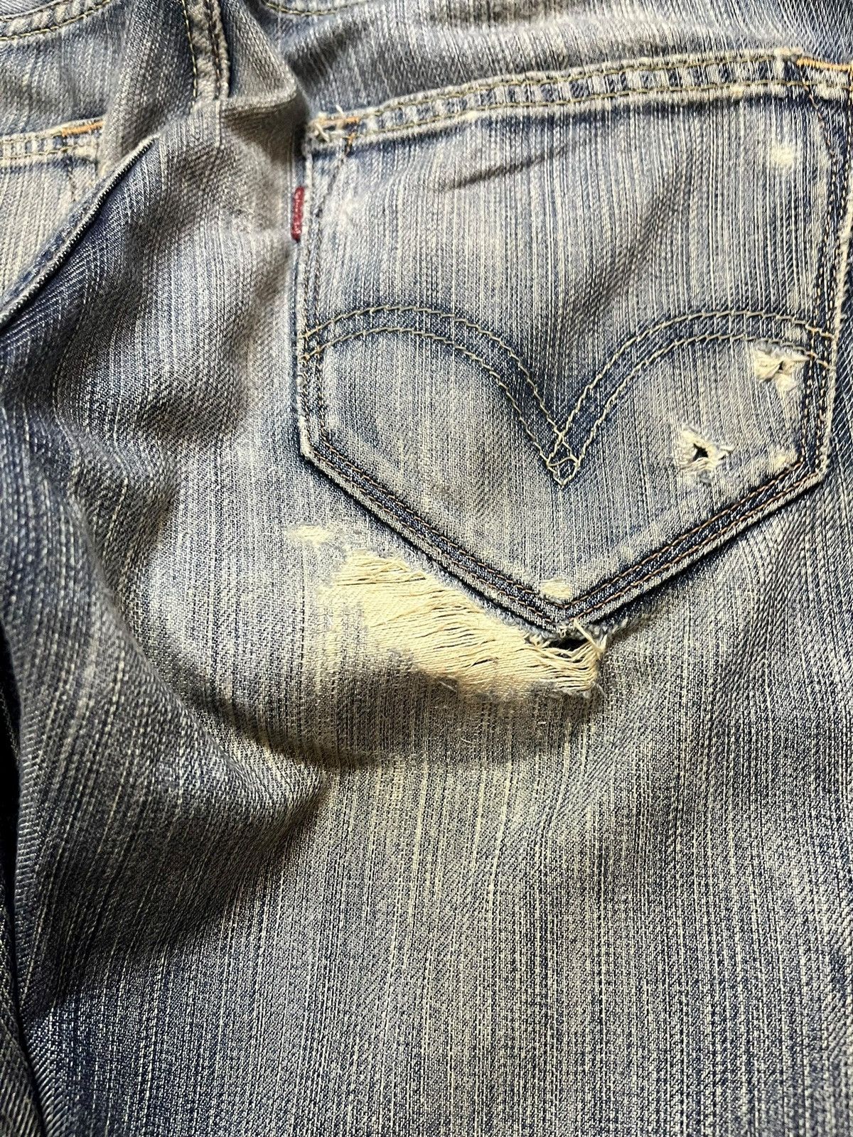 Levi's Vintage Clothing Vintage Levi’s 504 Ripped Grunge Distressed Denim Size US 29 - 9 Thumbnail