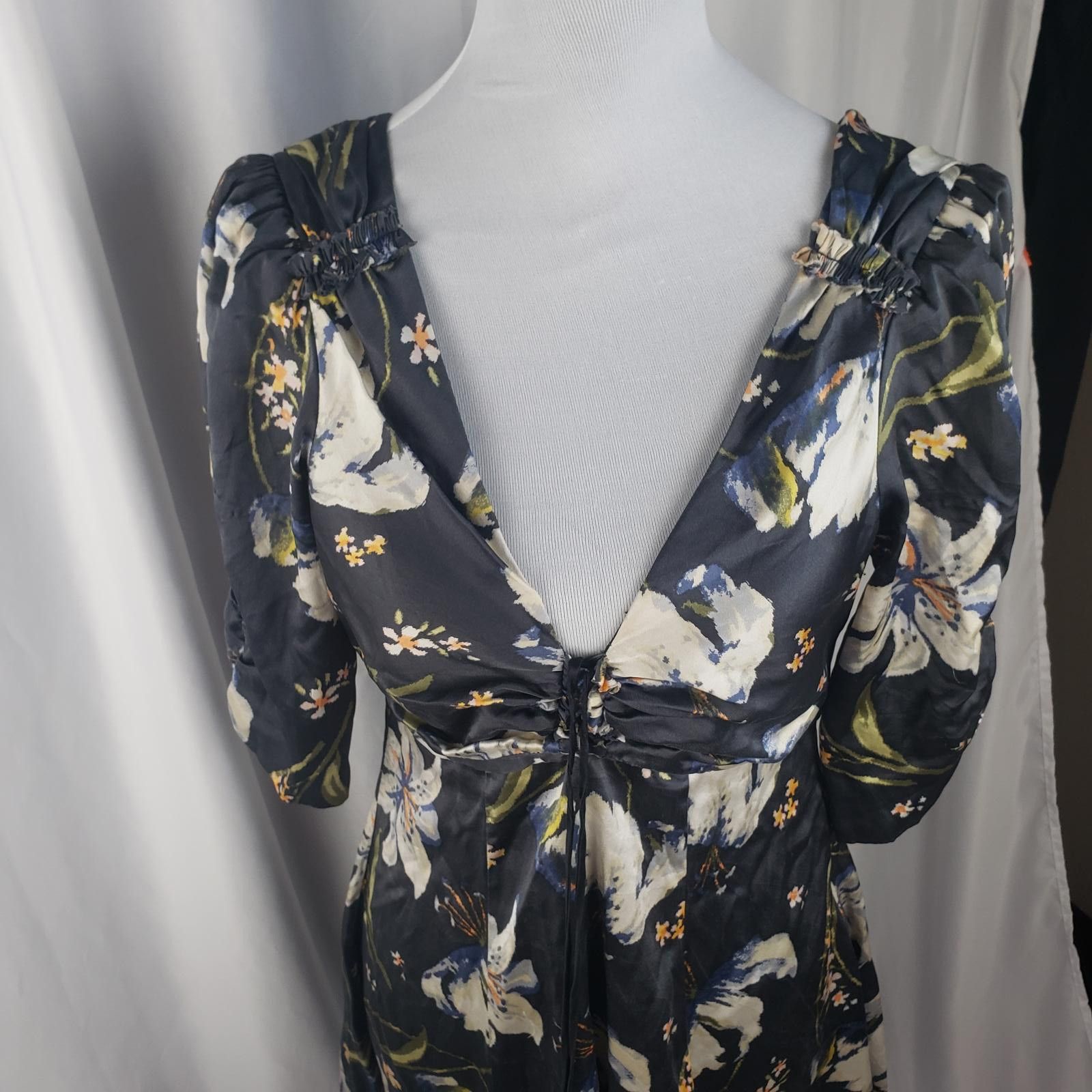 Designer Cinq Á Sept Anders Dress Size 6 Size M / US 6-8 / IT 42-44 - 4 Thumbnail