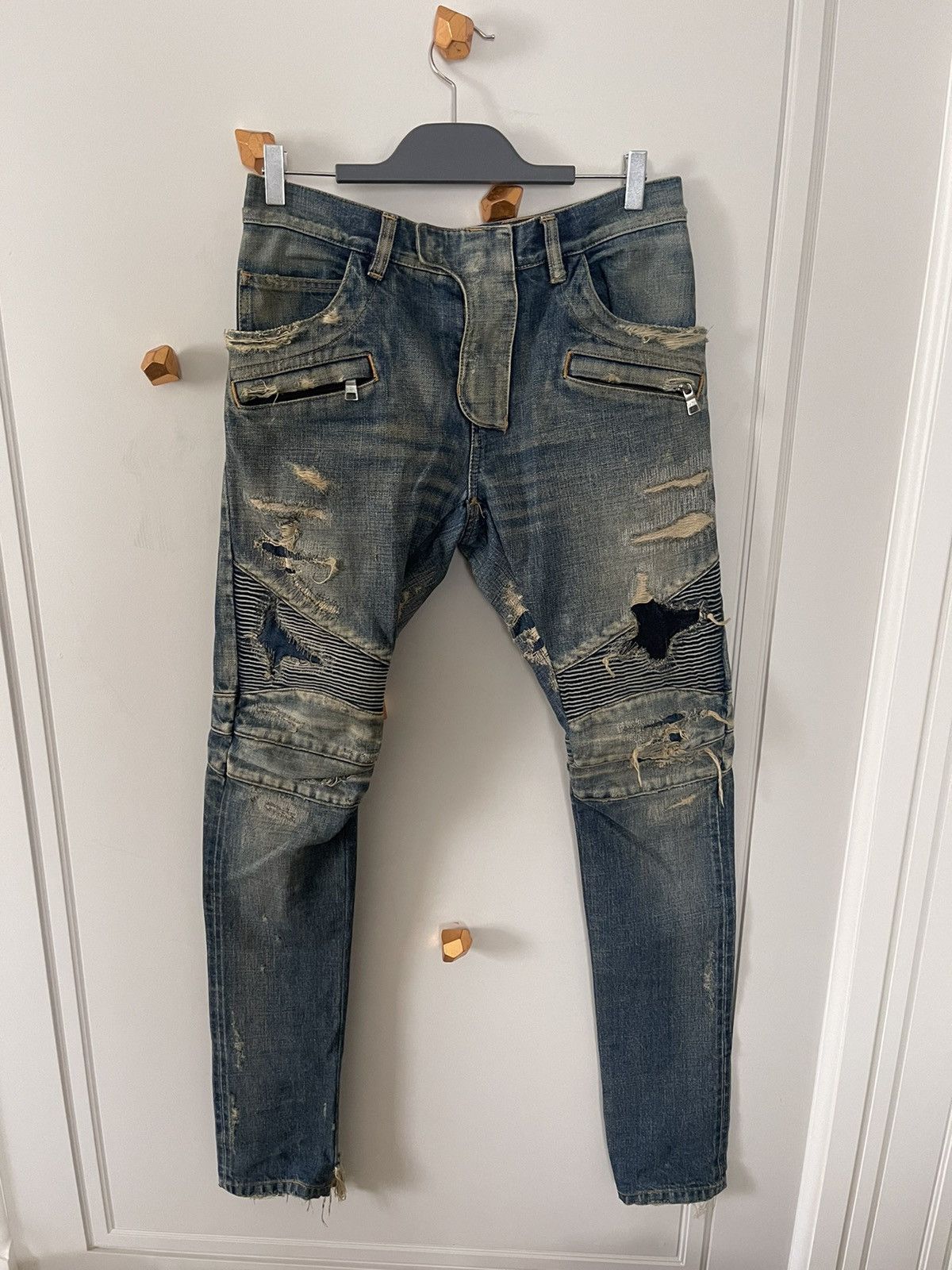 Balmains fashion jeans