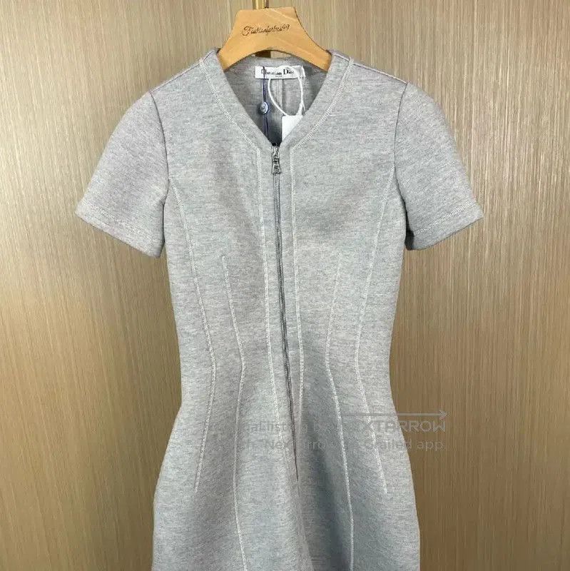 Dior Gray Wool Short Sleeve Dress .