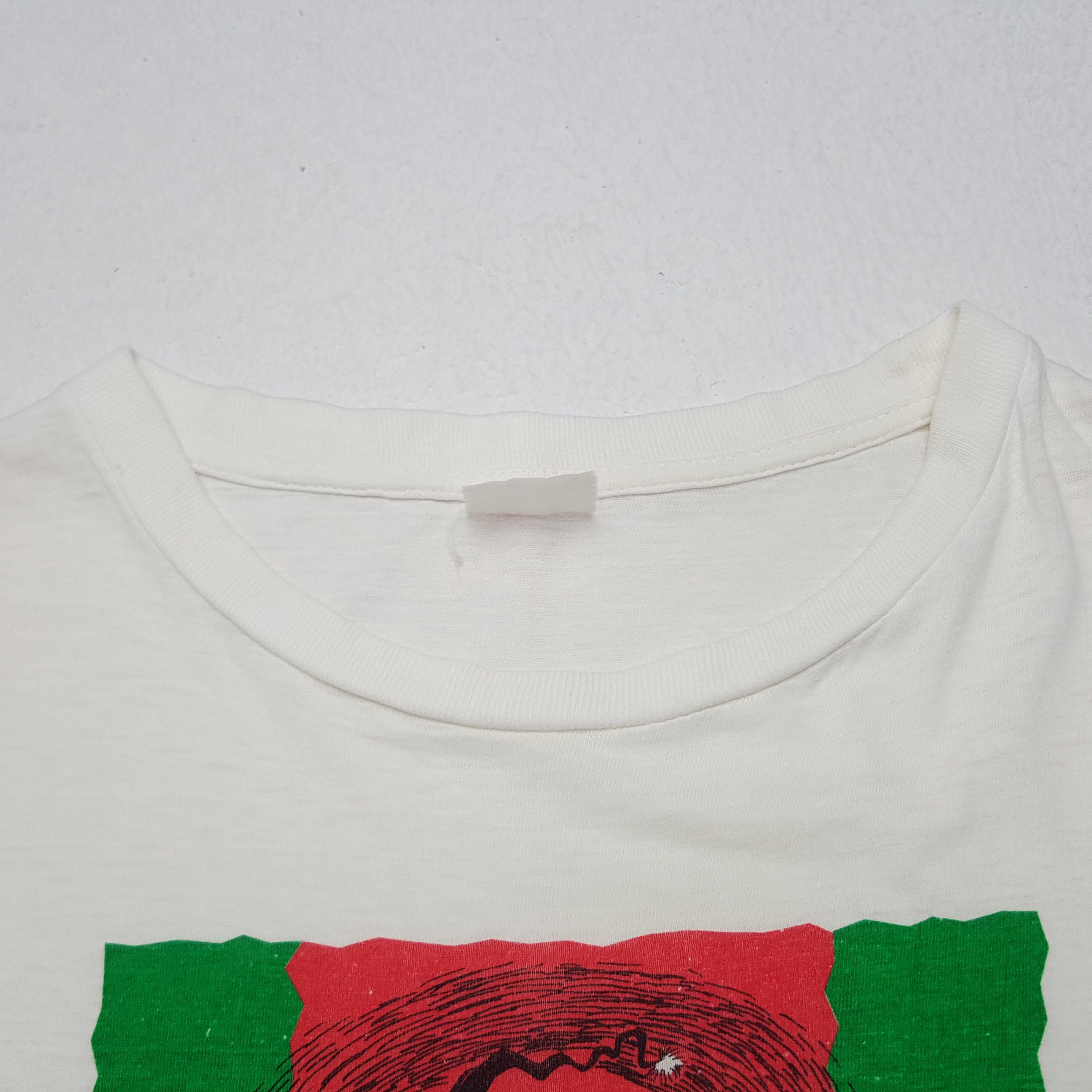 Vintage Vintage Tim Burton's Nightmare Before Christmas Movie Tshirt Size US L / EU 52-54 / 3 - 4 Thumbnail