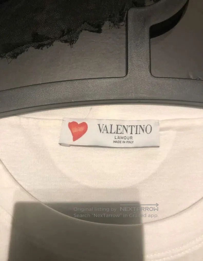 Valentino Valentino Love short sleeves Size M / US 6-8 / IT 42-44 - 2 Thumbnail