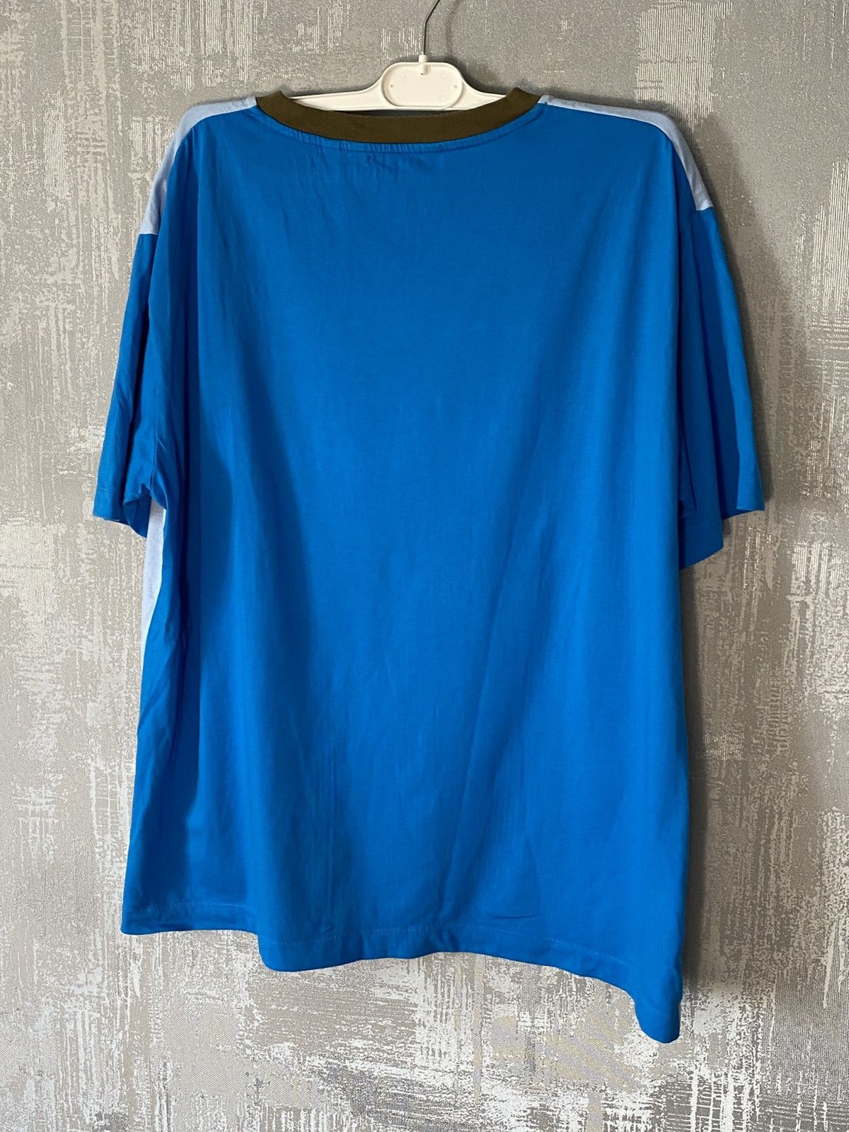 Marni × Uniqlo Marni /Uniqlo T-shirt Colaboration Casual Brand Size US M / EU 48-50 / 2 - 2 Thumbnail