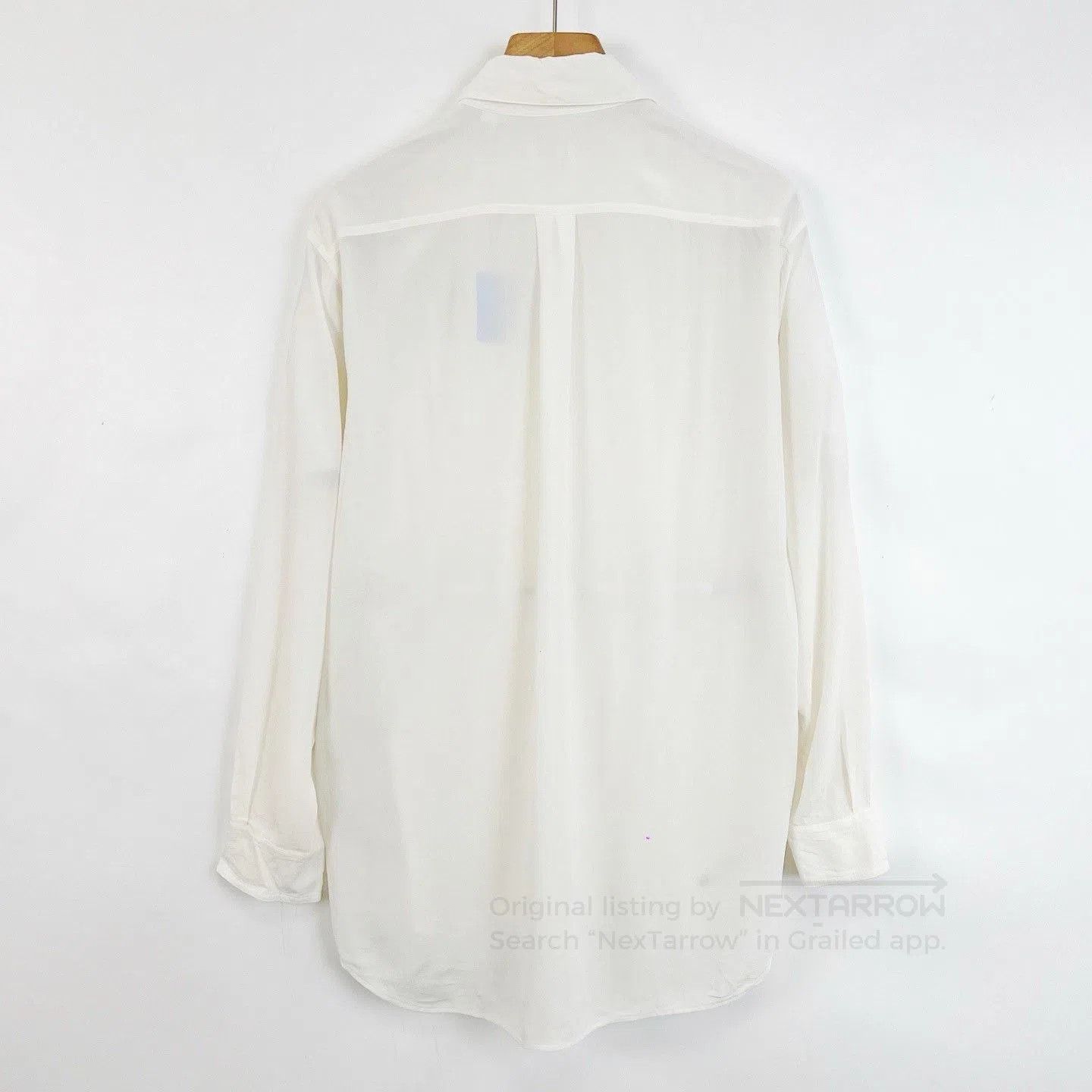 Burberry Burberry White Silk Long-Sleeve Shirt. Size S / US 4 / IT 40 - 2 Thumbnail