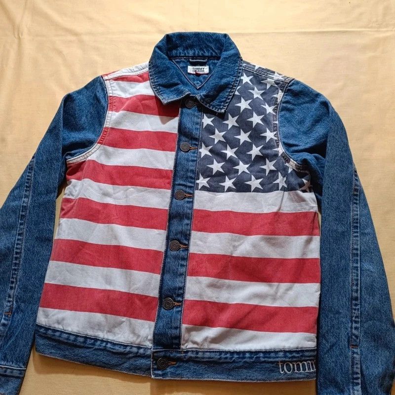 Tommy Hilfiger Tommy Hilfiger Jeans Denim Jacket Trucker USA Flag Size S Size S / US 4 / IT 40 - 8 Thumbnail