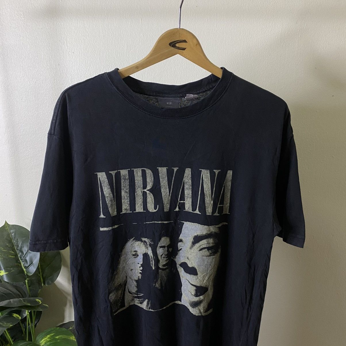 Nirvana Nirvana Kurt Cobain x H&M Collaboration Band T Shirt Size US M / EU 48-50 / 2 - 2 Thumbnail