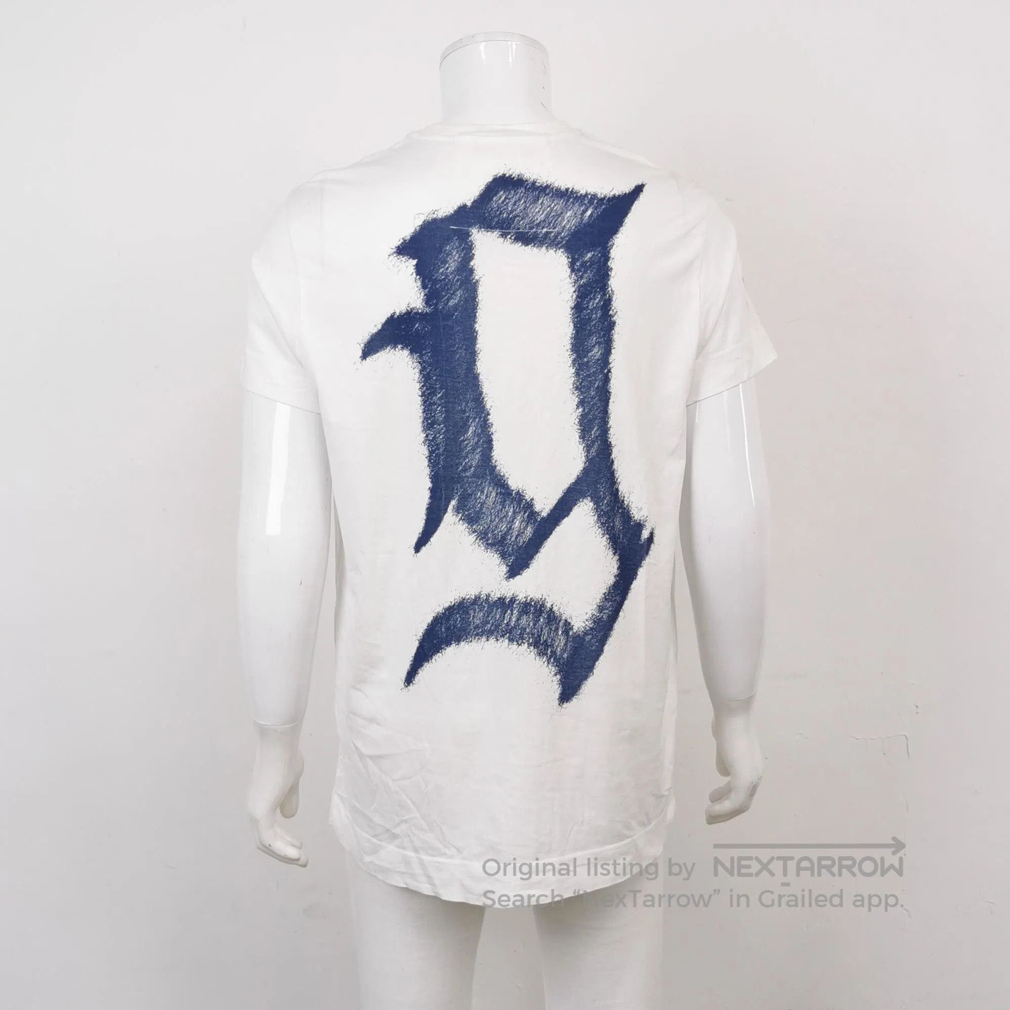 Givenchy Givenchy XXS Cotton Heart Print T-Shirt. Size US XXS / EU 40 - 1 Thumbnail