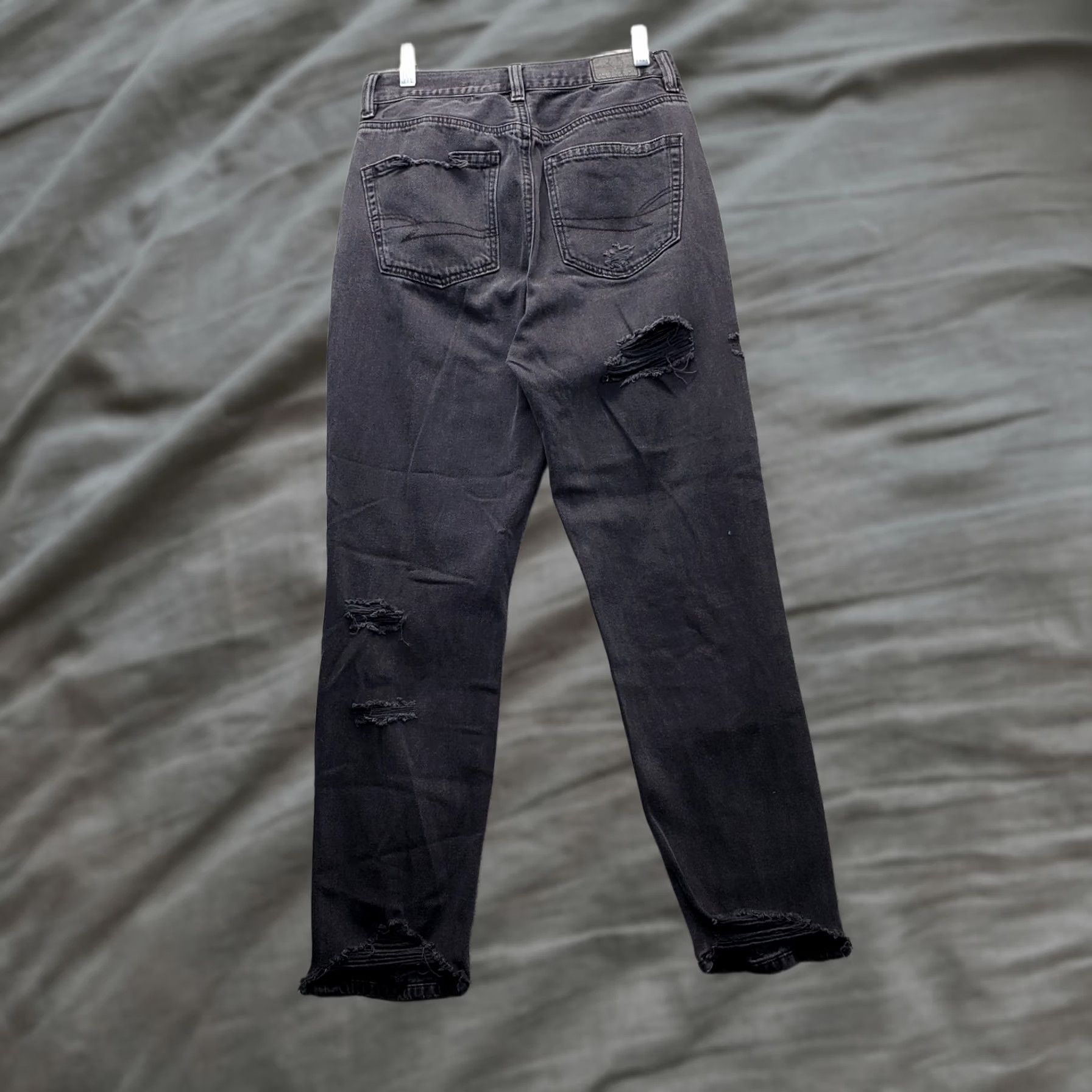 American Eagle Outfitters American Eagle Outfitters Skinny Jeans Womens 6 Black Denim Distressed 5-Pocket Jeans Womens Size 6 Black Distressed 5-Pocket Size 28" / US 6 / IT 42 - 1 Thumbnail