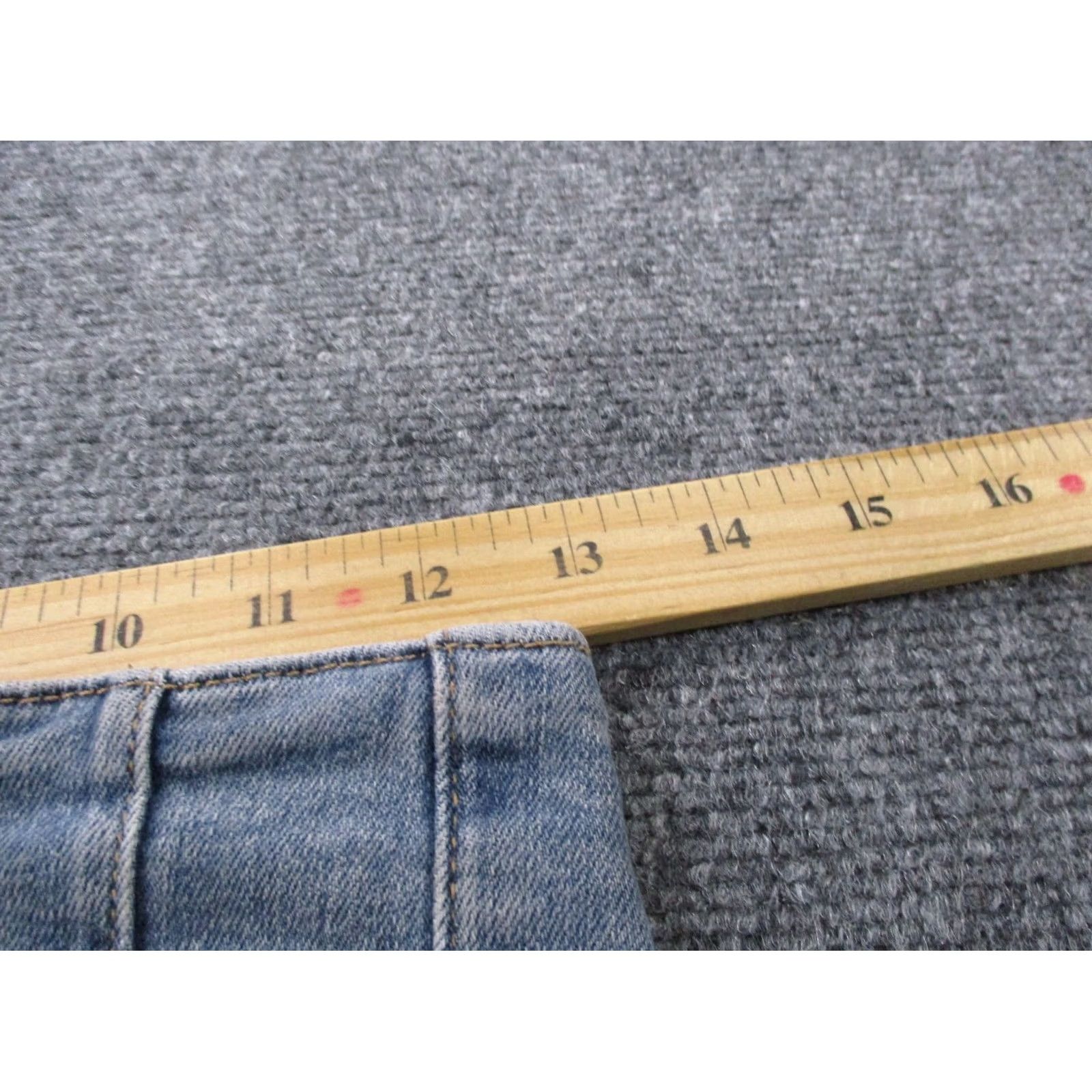 Free People Free People Jeans Womens 26 Denim Flared Hippie 90s Style Casual Cotton Polyester Spandex White 26 Inseam 35 Inseam Mens Womens Girls? Size 26" / US 2 / IT 38 - 6 Thumbnail
