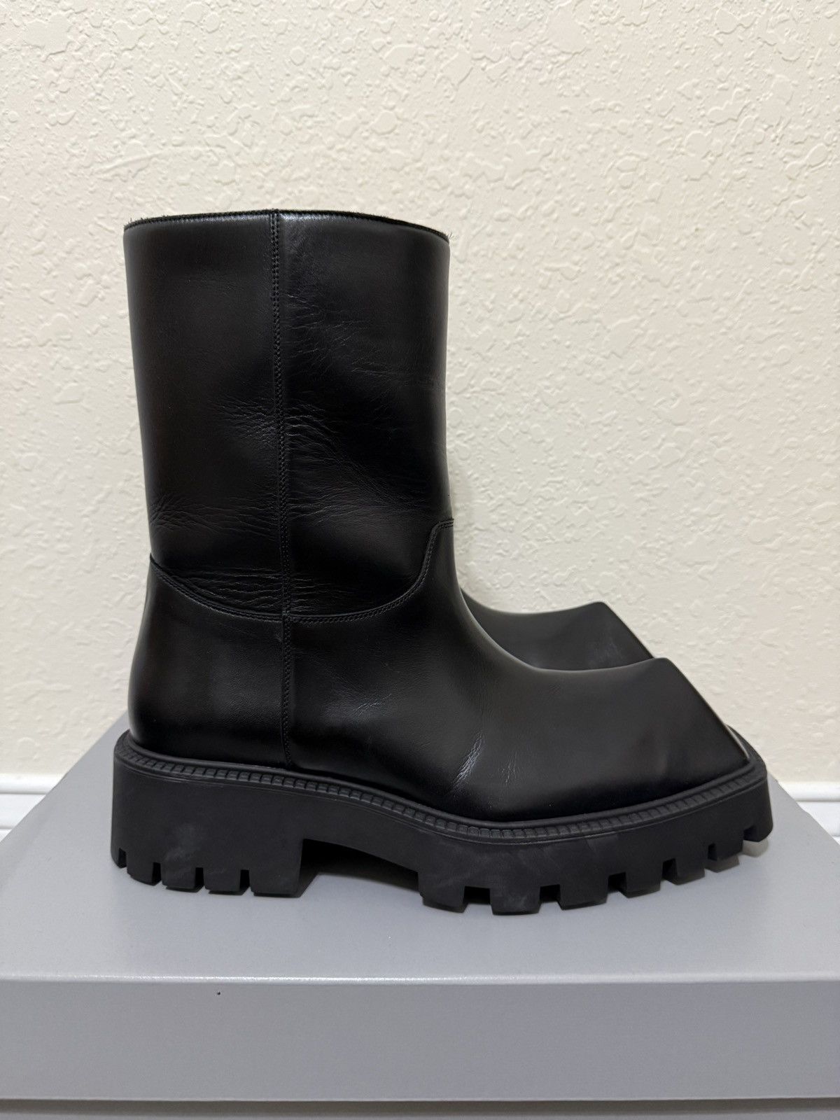 Balenciaga New Balenciaga Rhino Hightop Boot 41 | Grailed