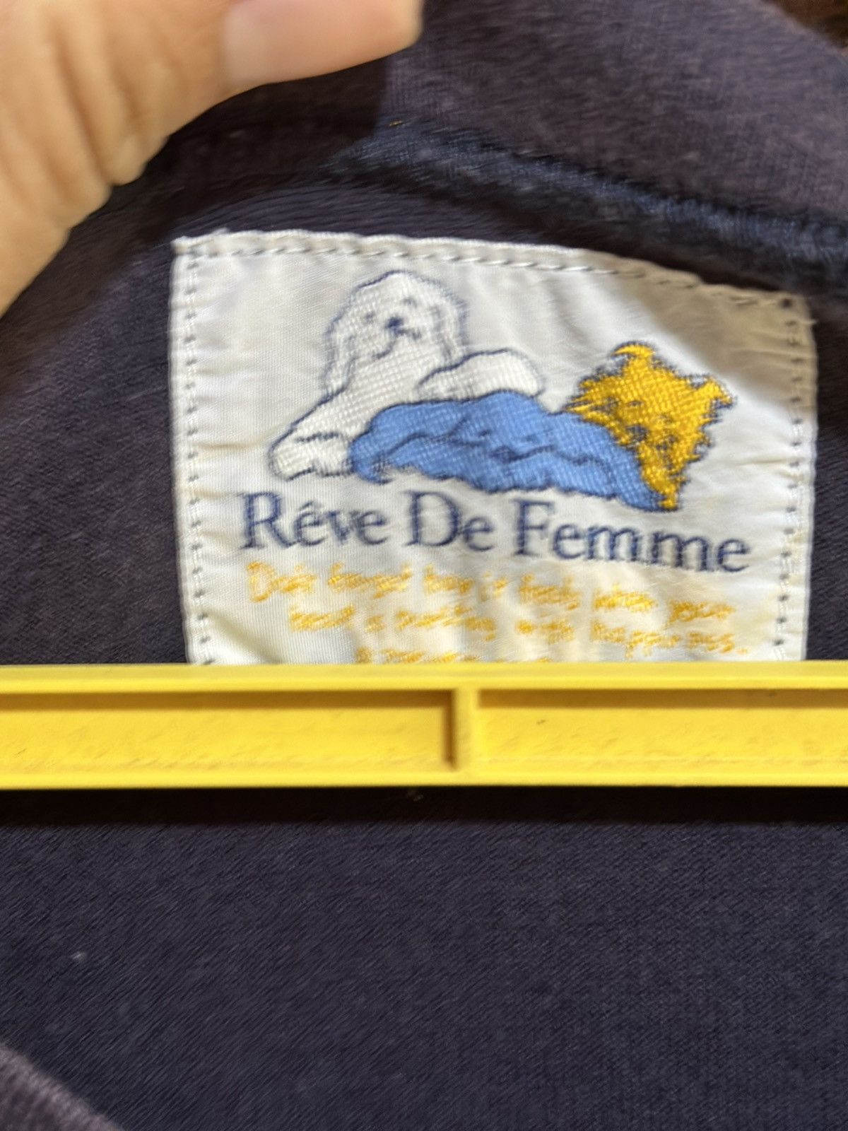 Vintage Vintage Rêve De Femme 3Dog Delicious Dream Sun Faded Tee Size US M / EU 48-50 / 2 - 4 Thumbnail