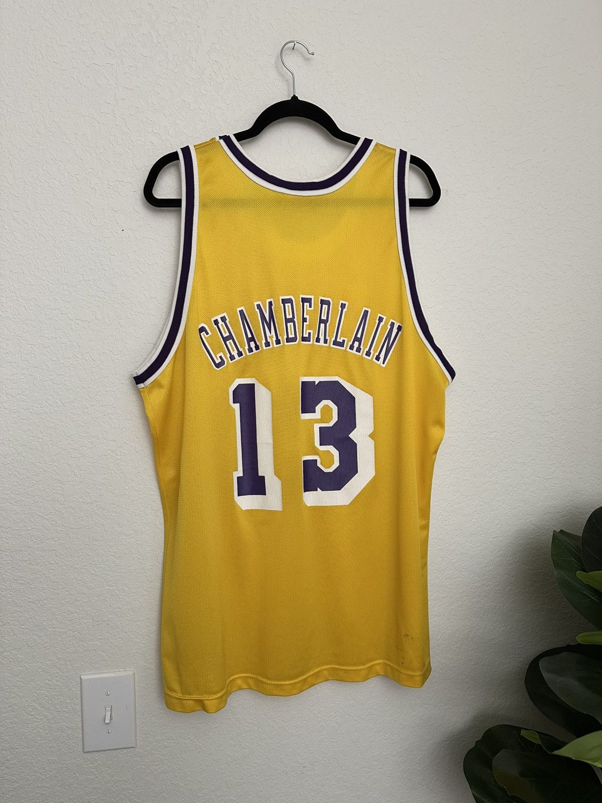 Champion × NBA × Vintage 90s Lakers Wilt Chamberlain Gold NBA Logo Champion Jersey Size US XL / EU 56 / 4 - 6 Thumbnail