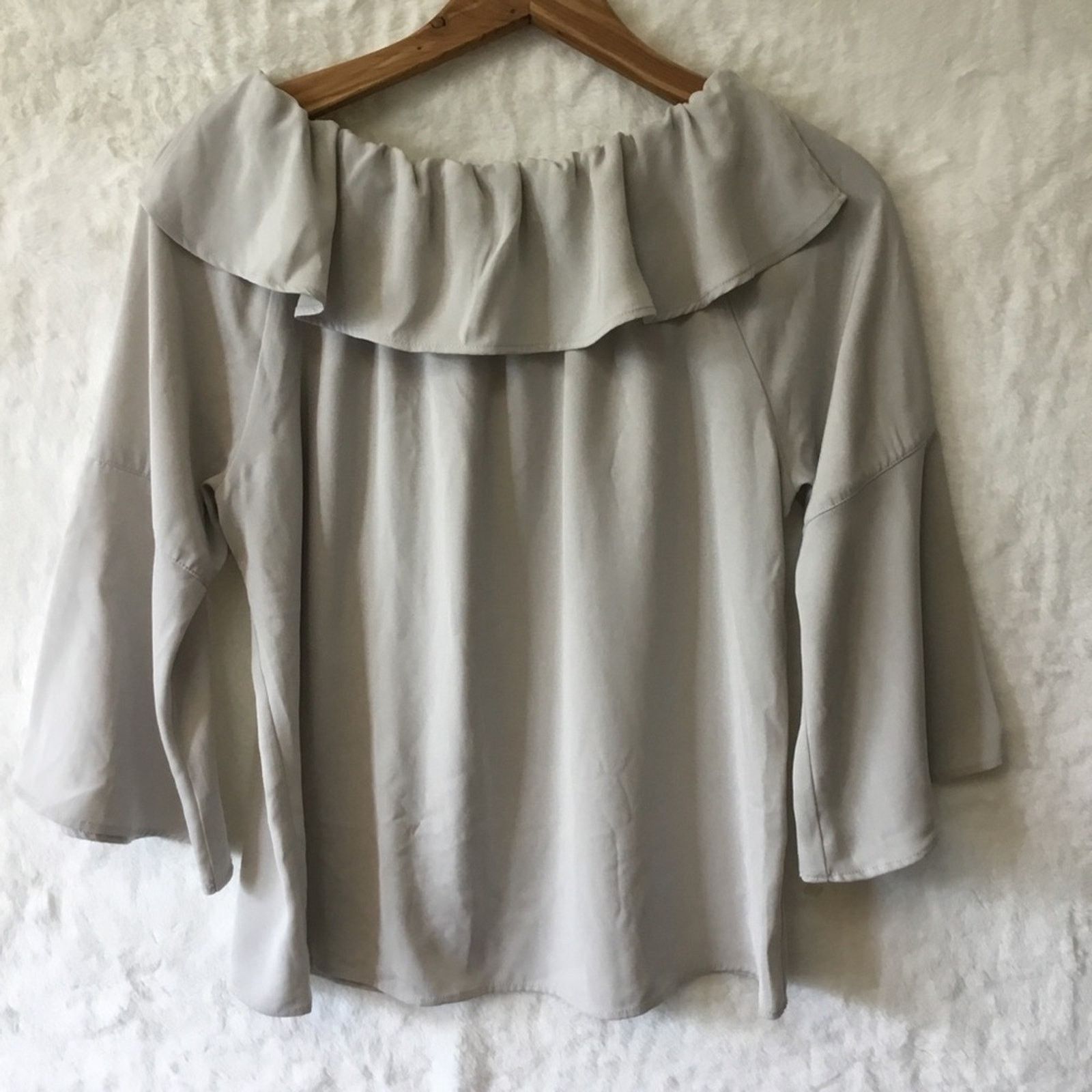 Other Archives Light Gray Off-Shoulder Long-Sleeve Top Size M / US 6-8 / IT 42-44 - 7 Thumbnail
