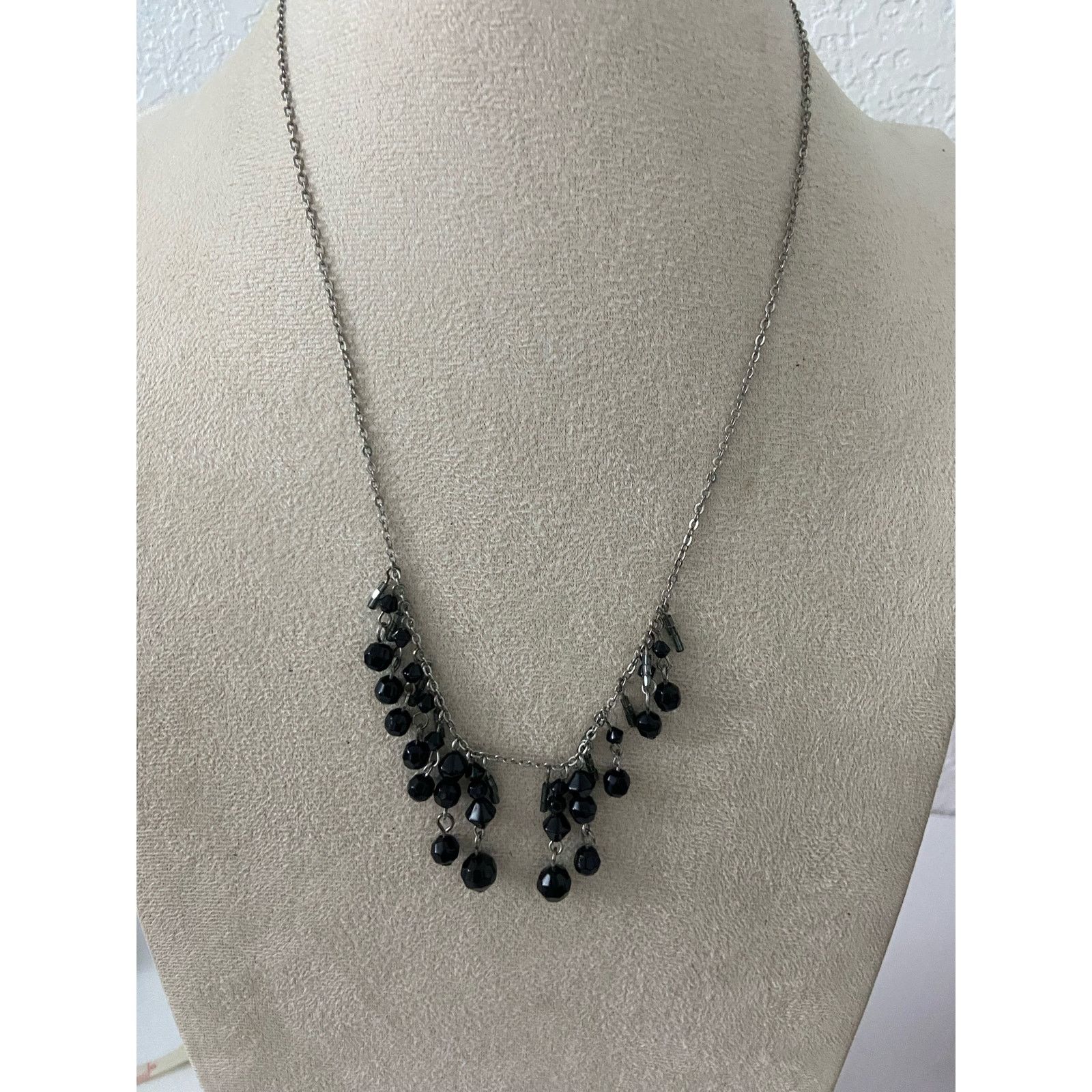 Other Black bead chain bib, necklace, silver tone Size ONE SIZE - 1 Thumbnail