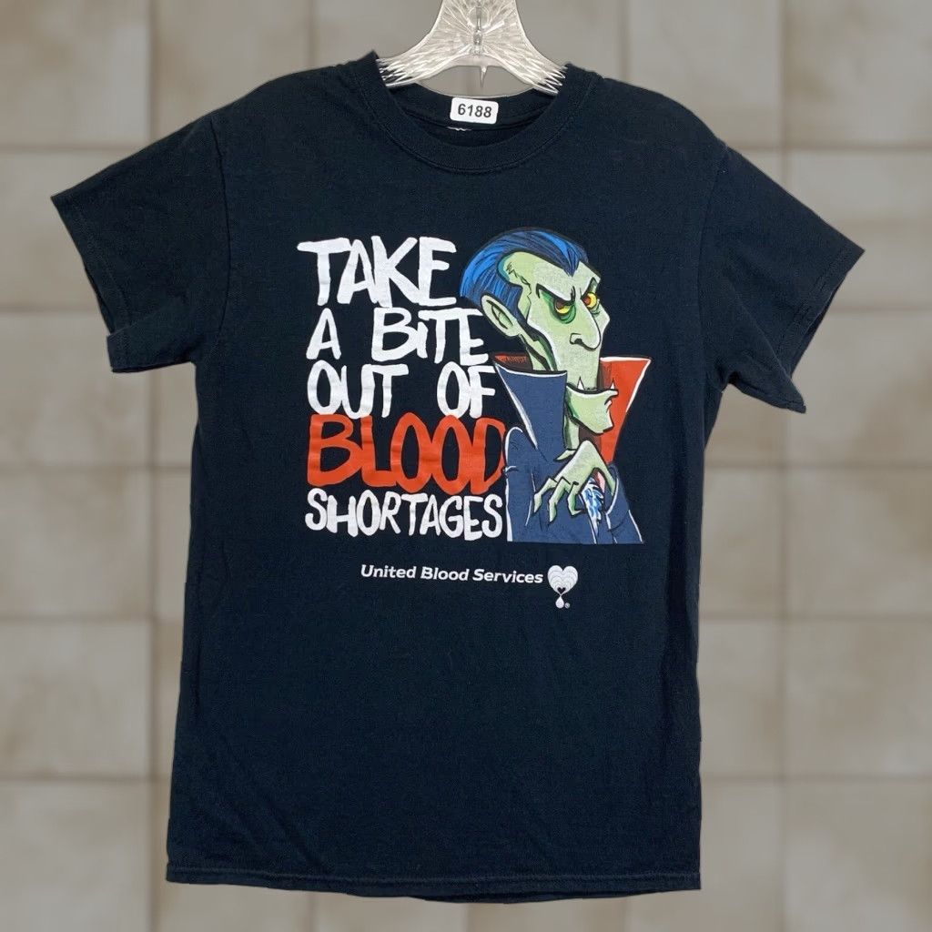 Vintage VAMPIRE Graphic T-Shirt Mens Size Small Black Dracula 90s Gothic Halloween Size US S / EU 44-46 / 1 - 1 Thumbnail