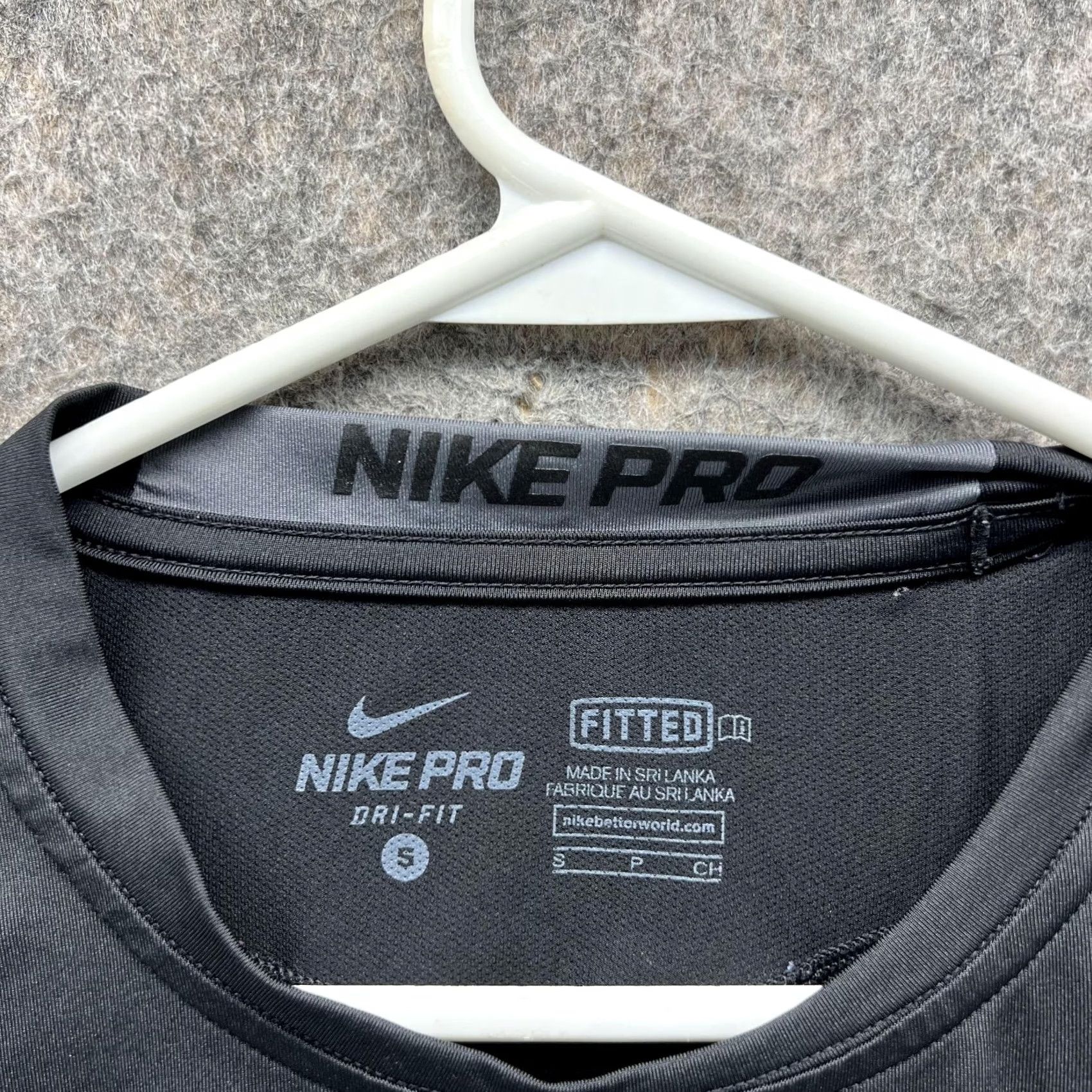 Nike Nike Pro Shirt Men Small Black Athletic Training Dri Fit Fitted Polyester Swoosh - Adult Size US S / EU 44-46 / 1 - 5 Thumbnail