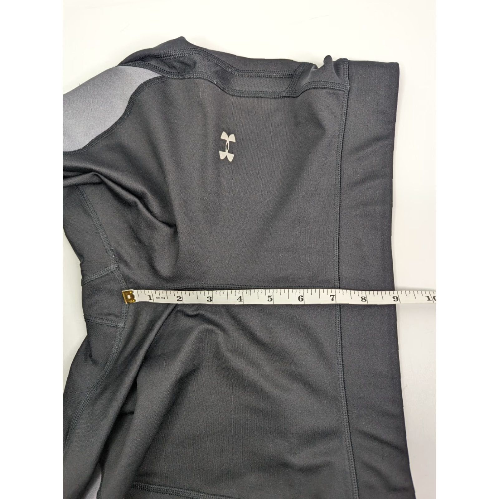 Under Armour VINTAGE? No, it's not vintage. Under Armour Heat Gear Compression Running Leggings XL Black Grey Pattern Women Leggings Size 40" / US 18 - 7 Thumbnail