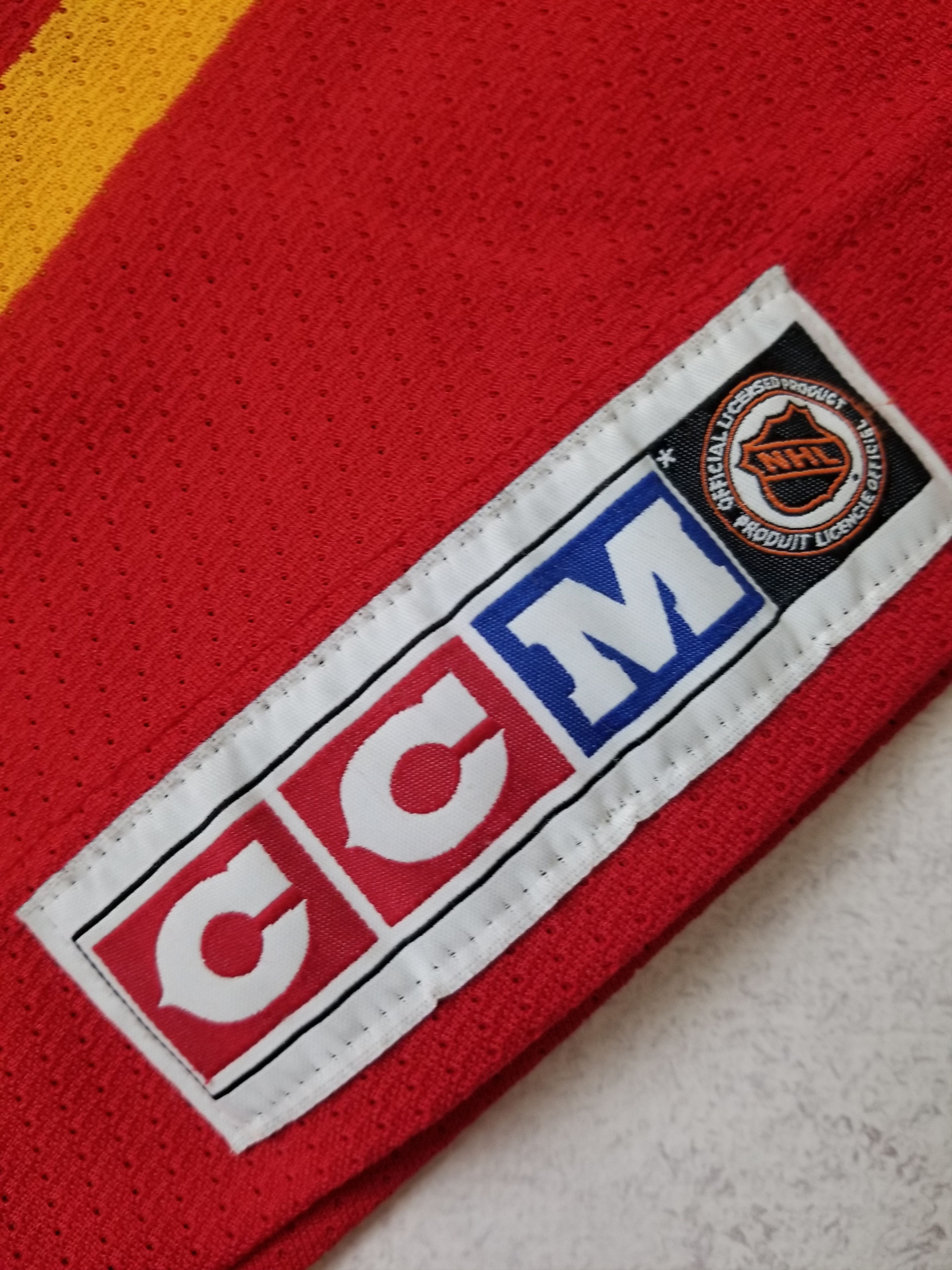 Ccm Vintage CCM Calgary Flames Blasty Horse Head Jersey Size US L / EU 52-54 / 3 - 4 Thumbnail