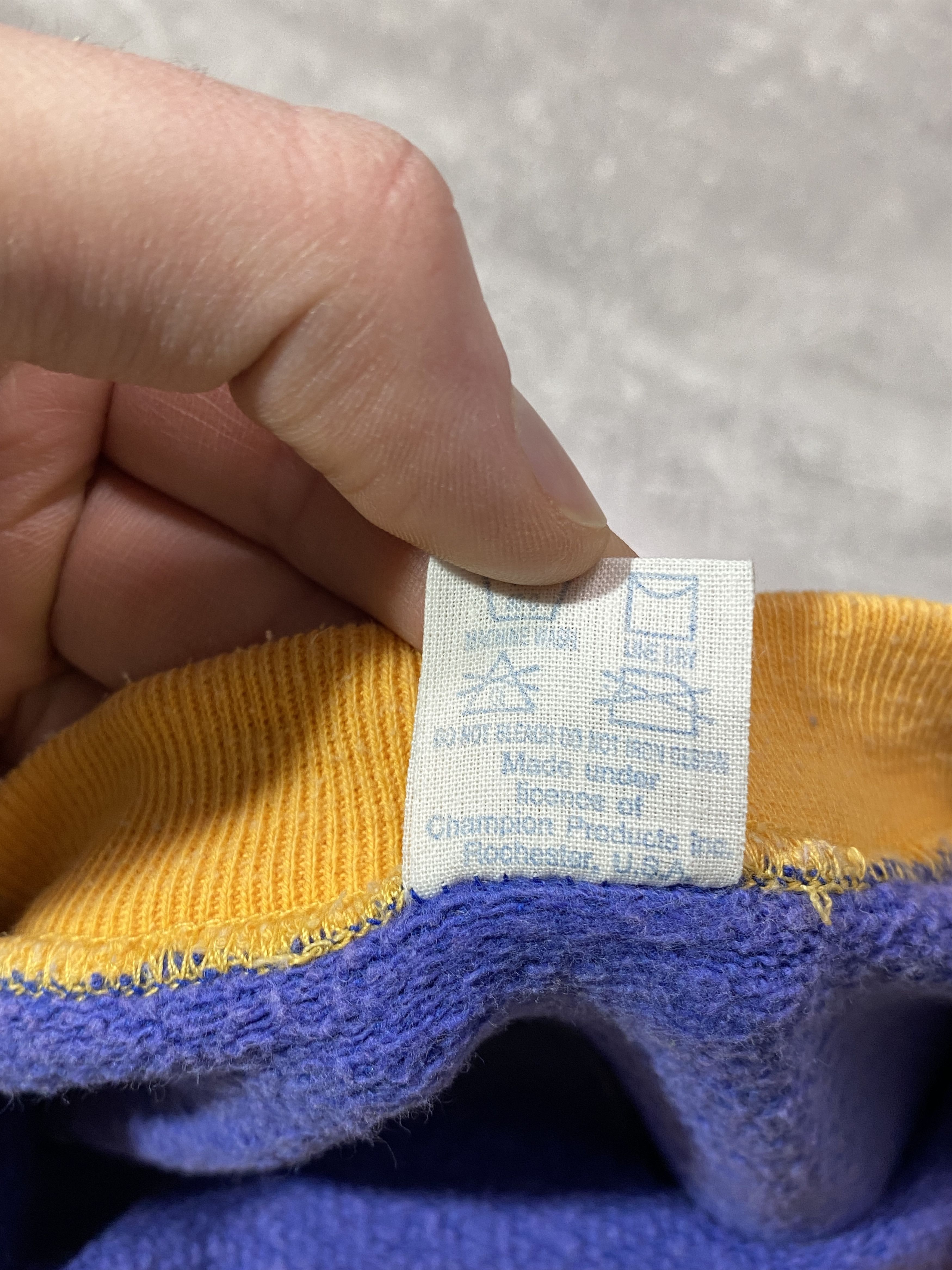 Champion Vintage 90s Champion crewneck Size US S / EU 44-46 / 1 - 8 Thumbnail
