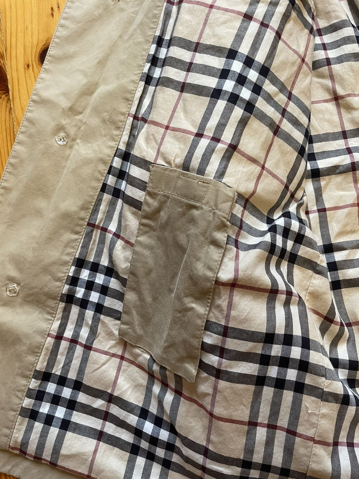 VINTAGE BURBERRY TRENCH COAT JACKET
