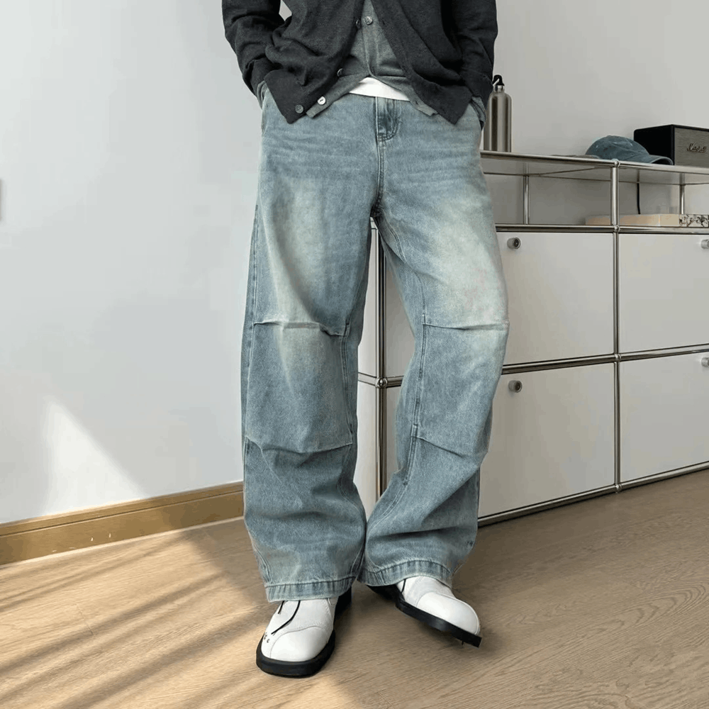 Japanese Brand × Vintage Baggy Vintage blue pleated jeans Size US 31 - 1 Thumbnail