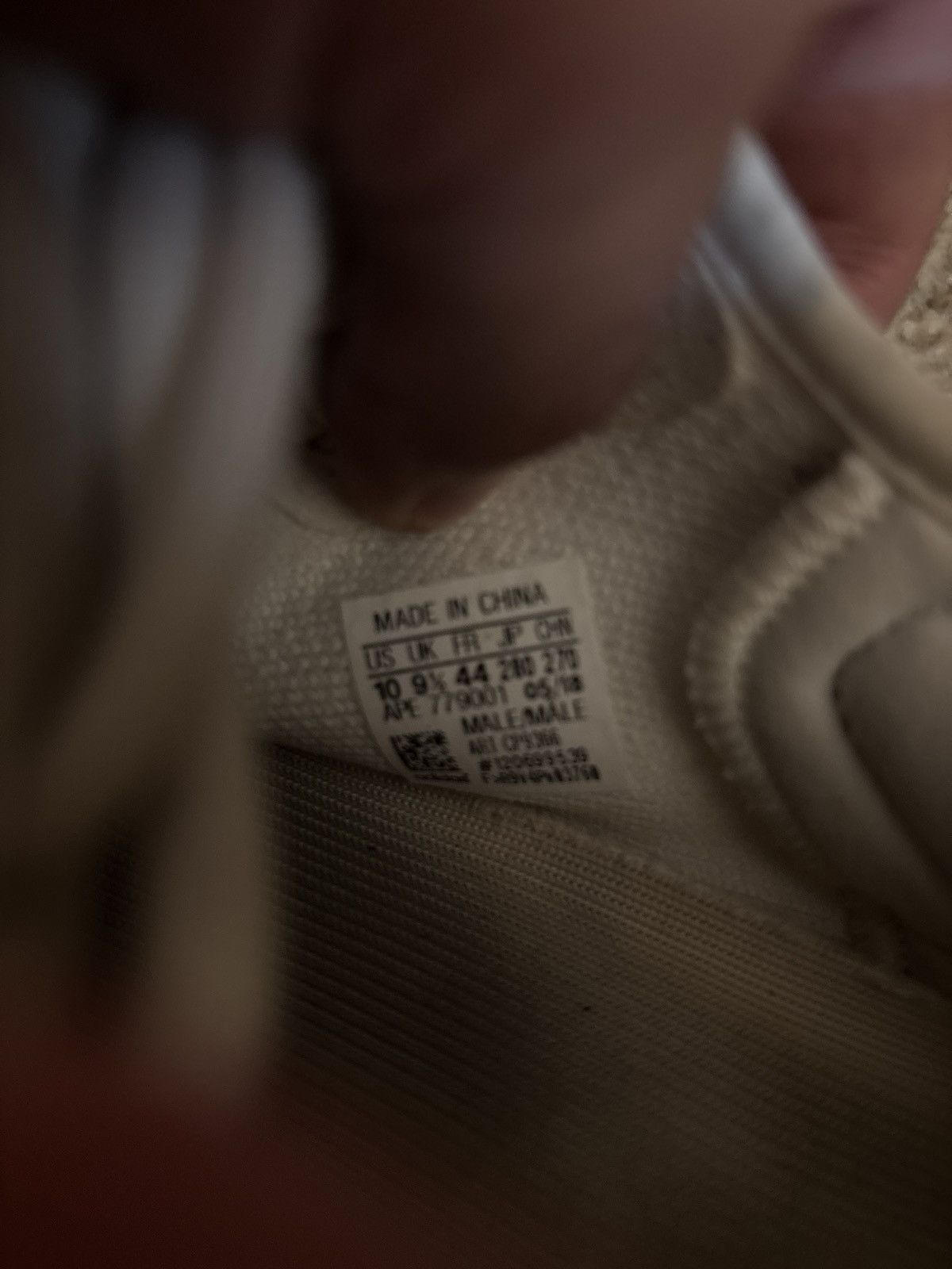 Yeezy Yeezy cream whites Size US 10 / EU 43 - 2 Thumbnail