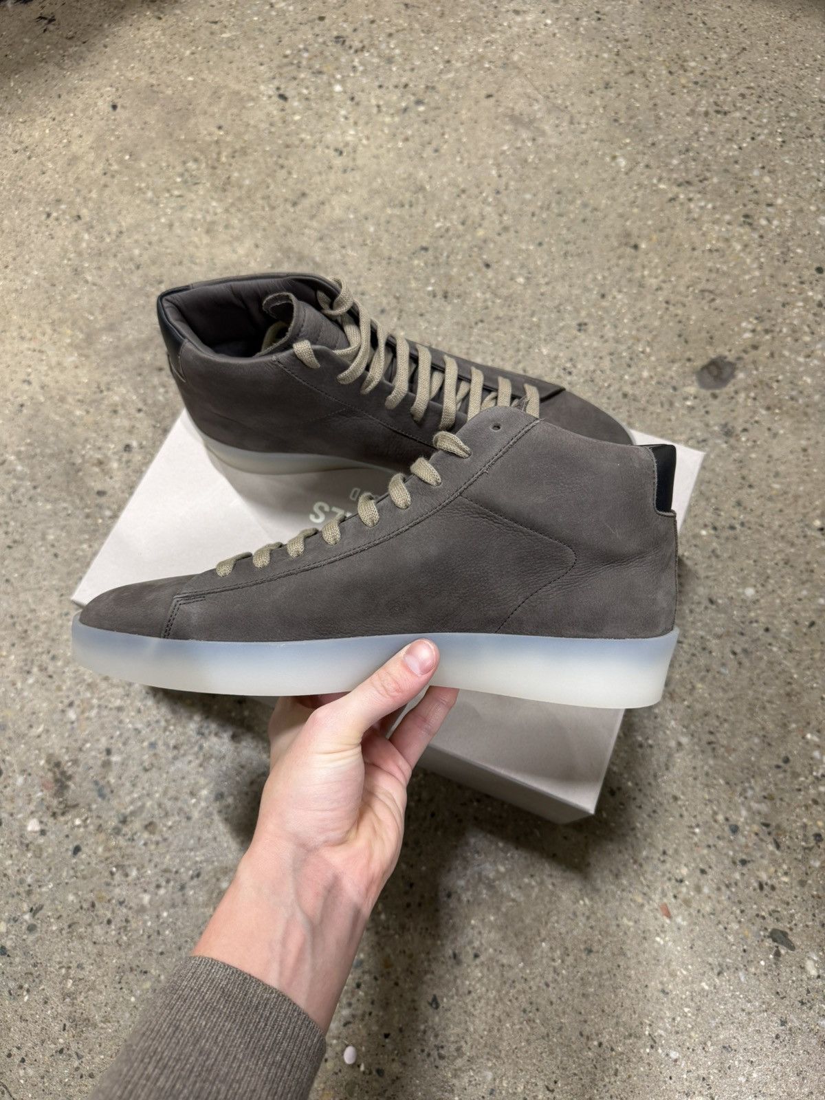 Essentials × Fear of God Fear of God Essentials Tennis High Top Sneaker NEW 325$ Size US 9 / EU 42 - 4 Thumbnail