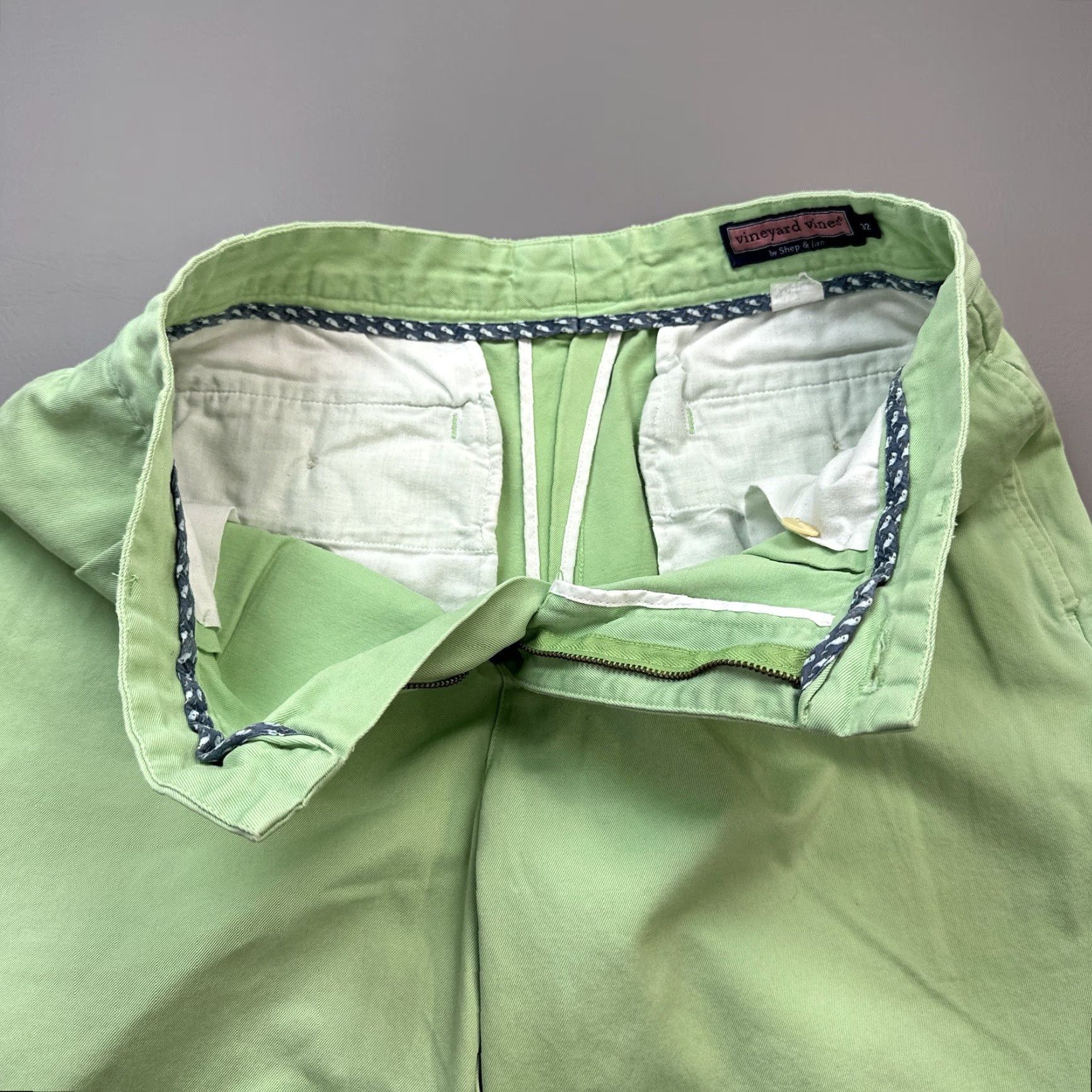 Vineyard Vines Vineyard Vines Shorts Mens Size 32 Green Chino Club Flat Front Casual Preppy Size US 32 / EU 48 - 4 Thumbnail